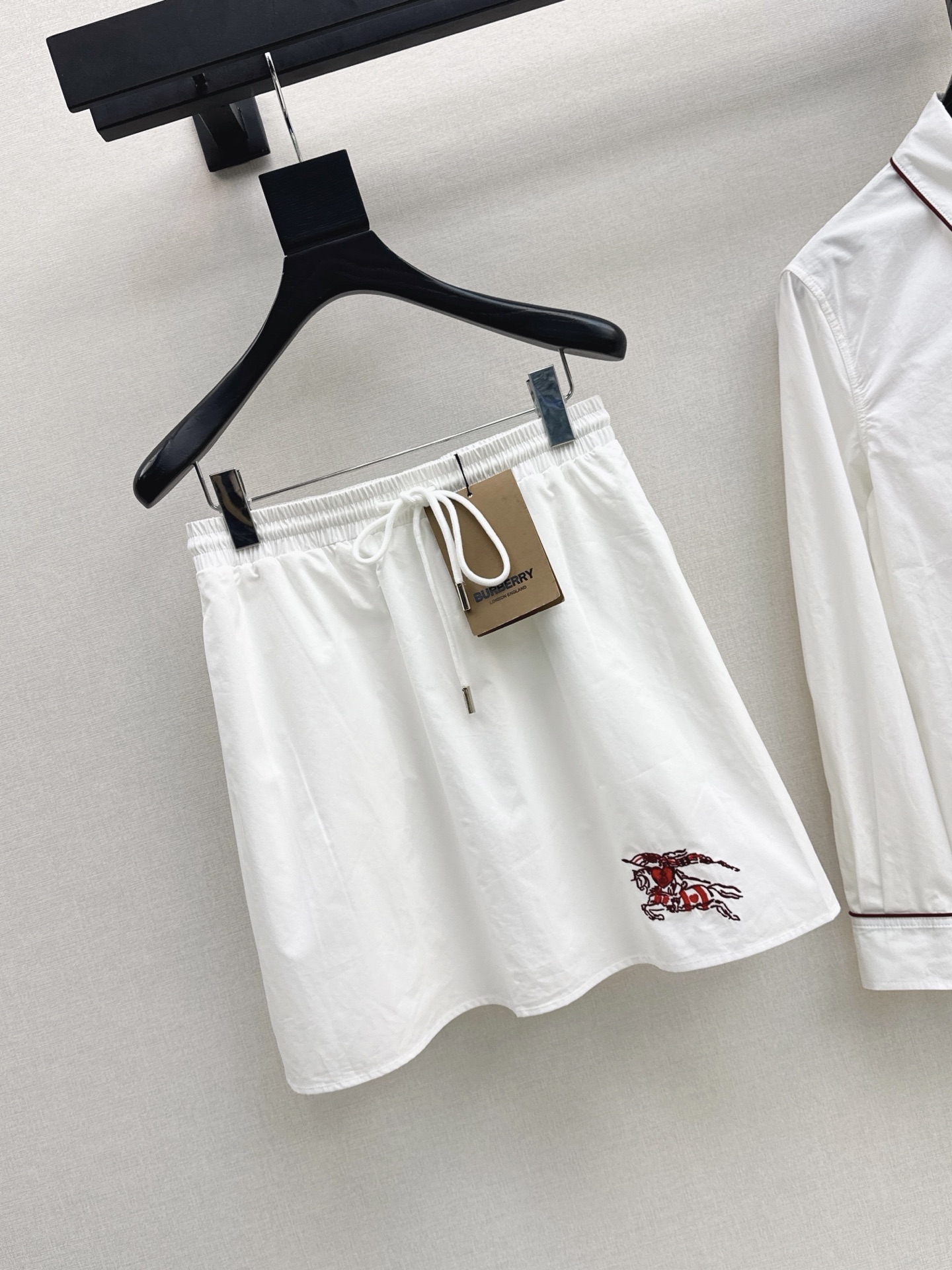 Burb 26fw drawstring skirt