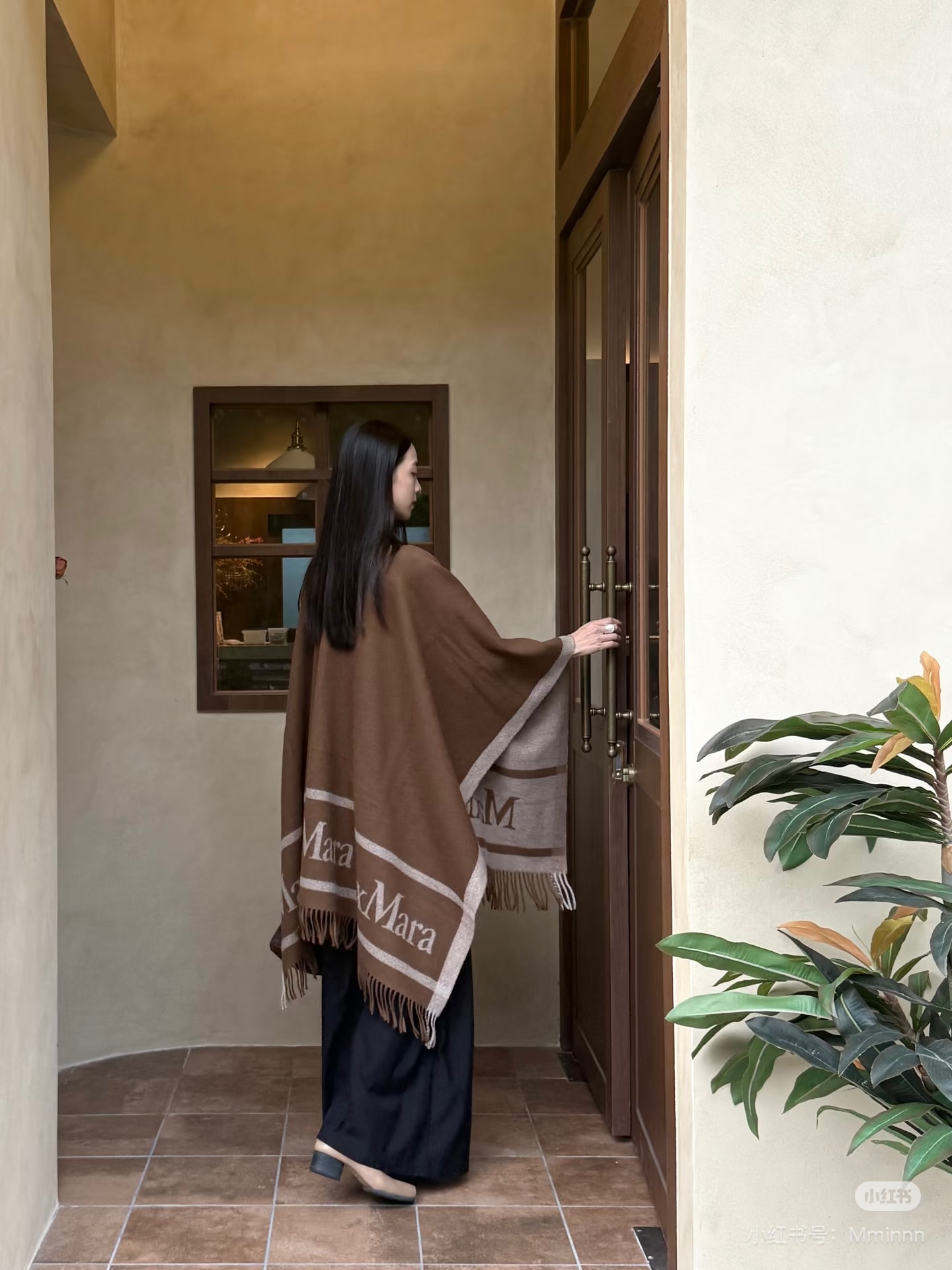 Max 26fw jacquard shawls