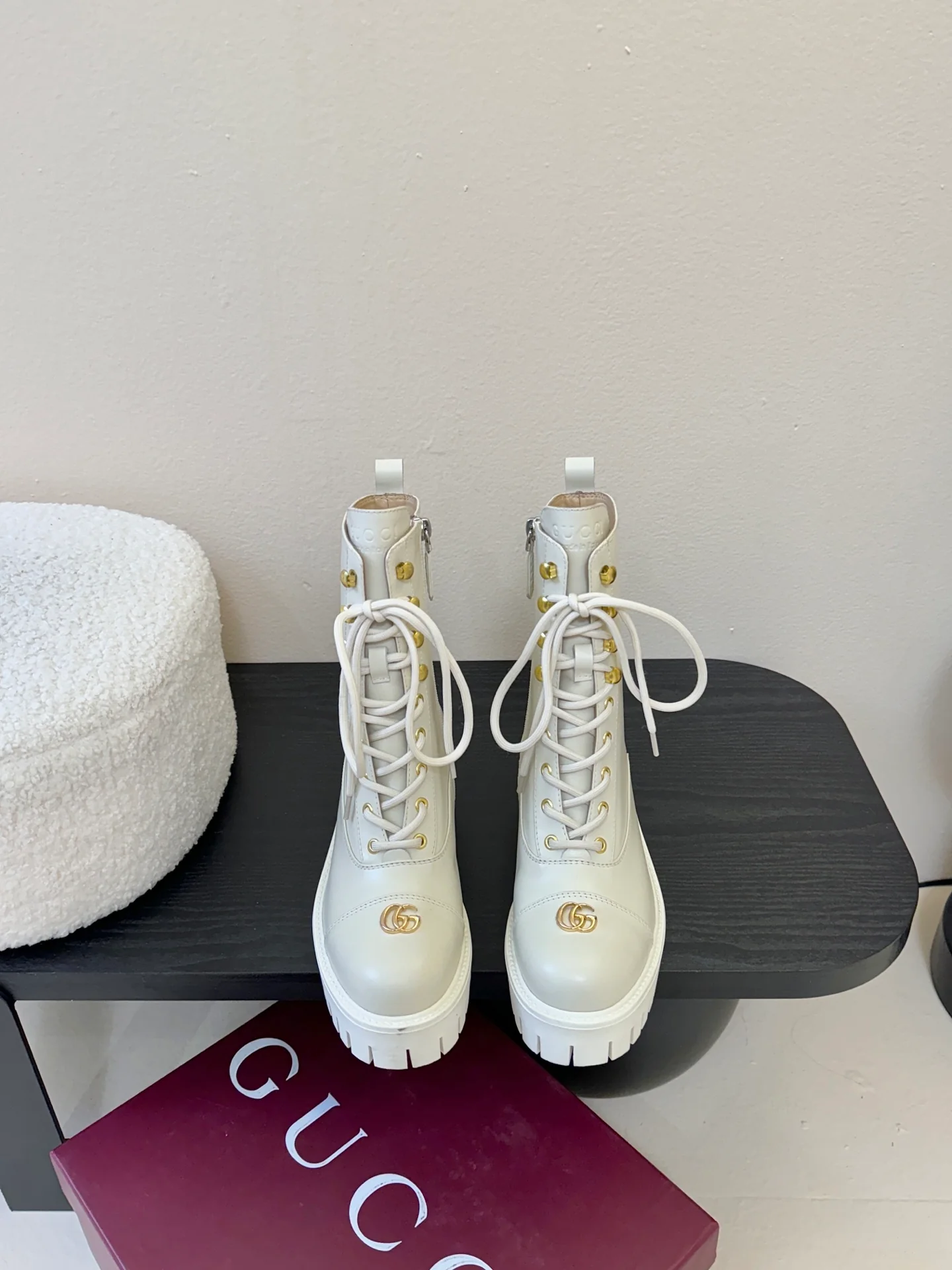 Gucc 25fw combat boots