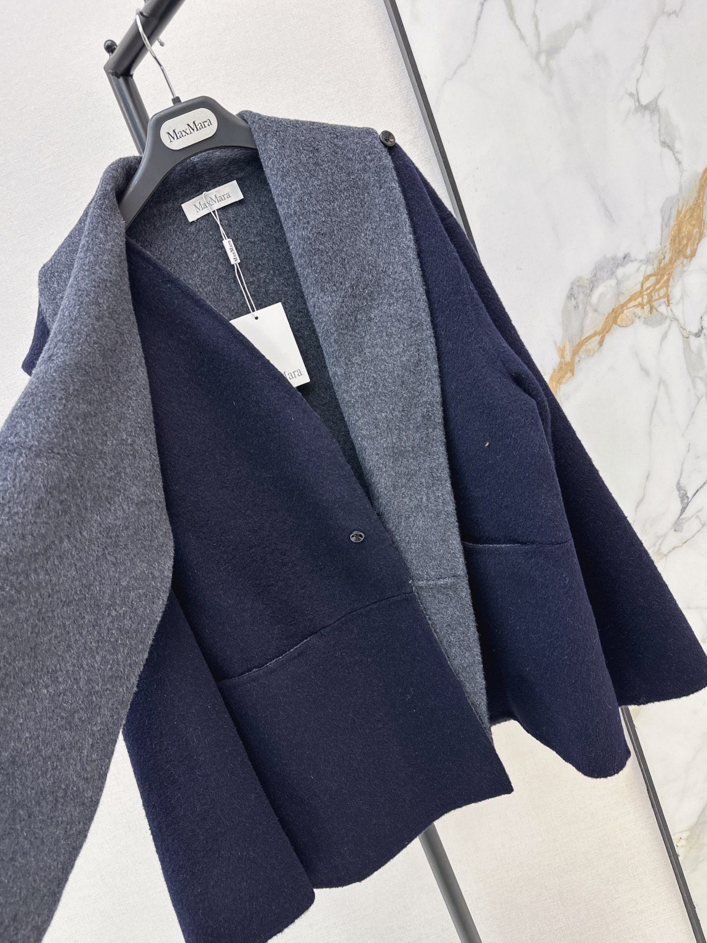 Max 26fw cropped woolen overcoats