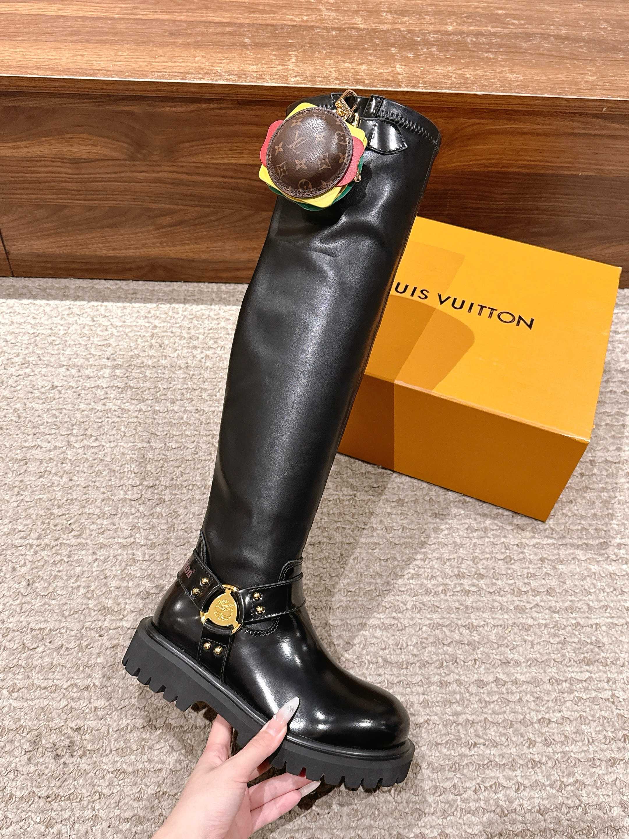 Loui 25fw boots