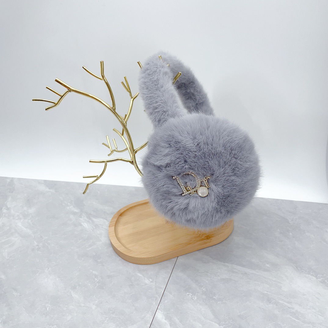 CD 26fw fluffy fur-look earmuffs