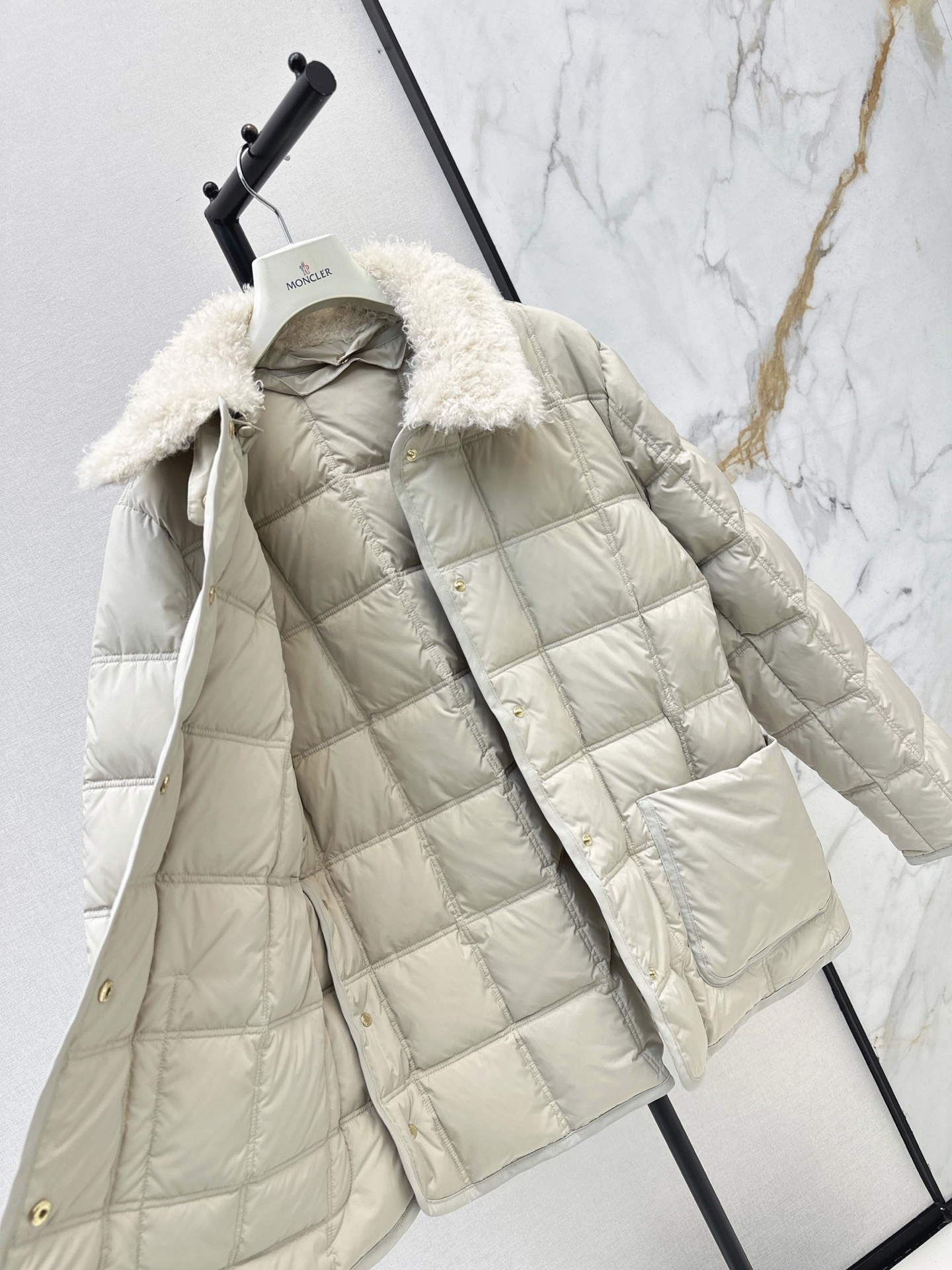 Monc 26fw down jacket
