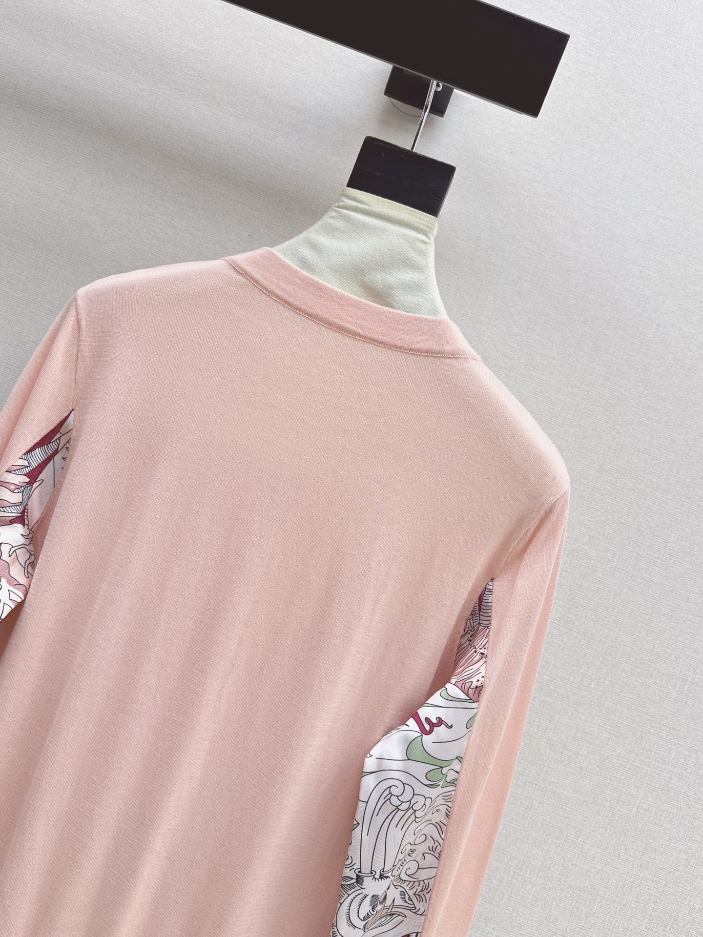 Her 26fw print knit cardigan