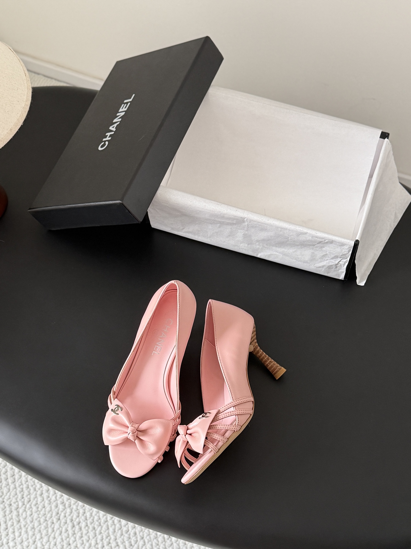 Chan 26ss peep toe heels