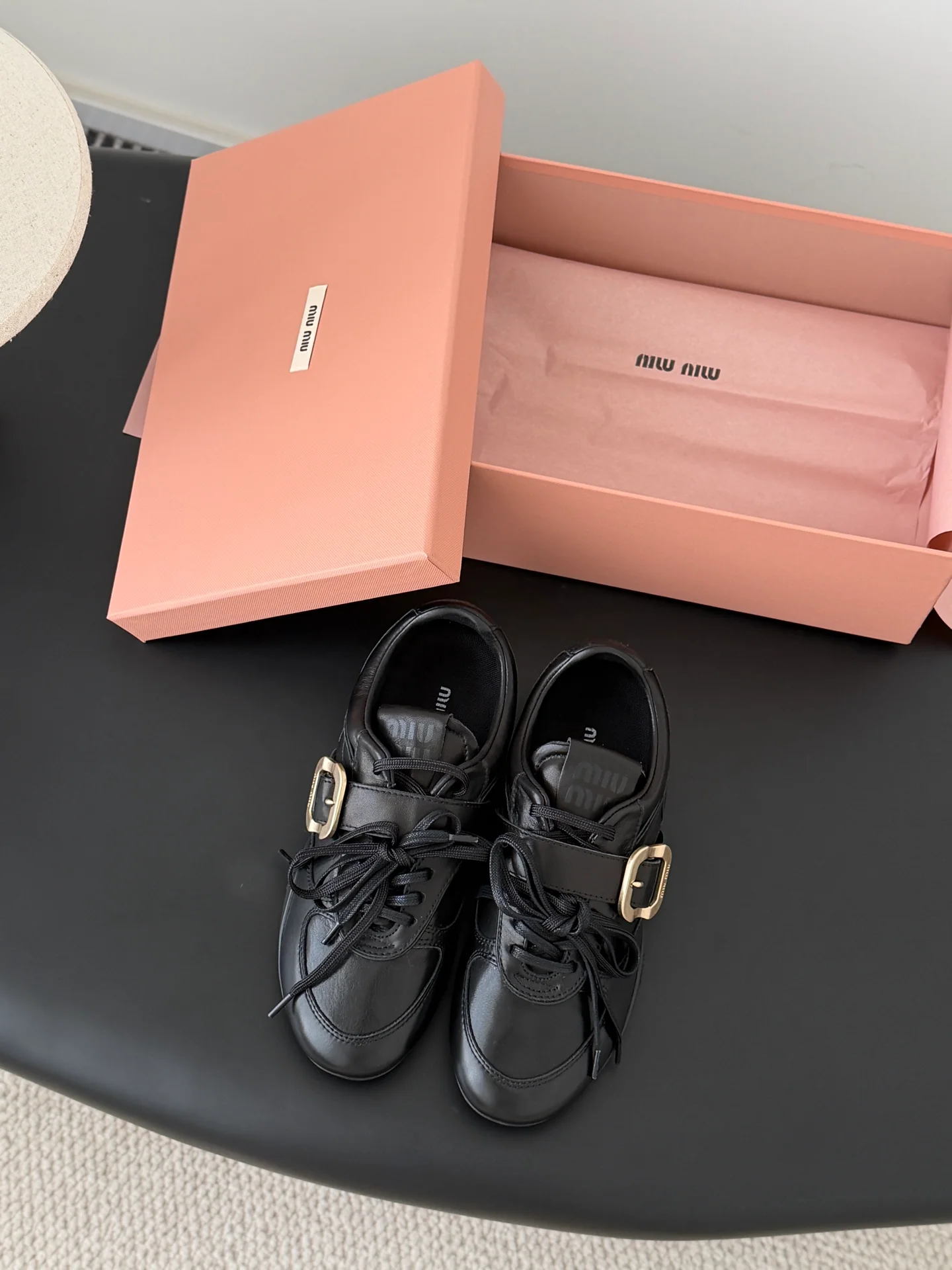 Miu 26ss casual seakers