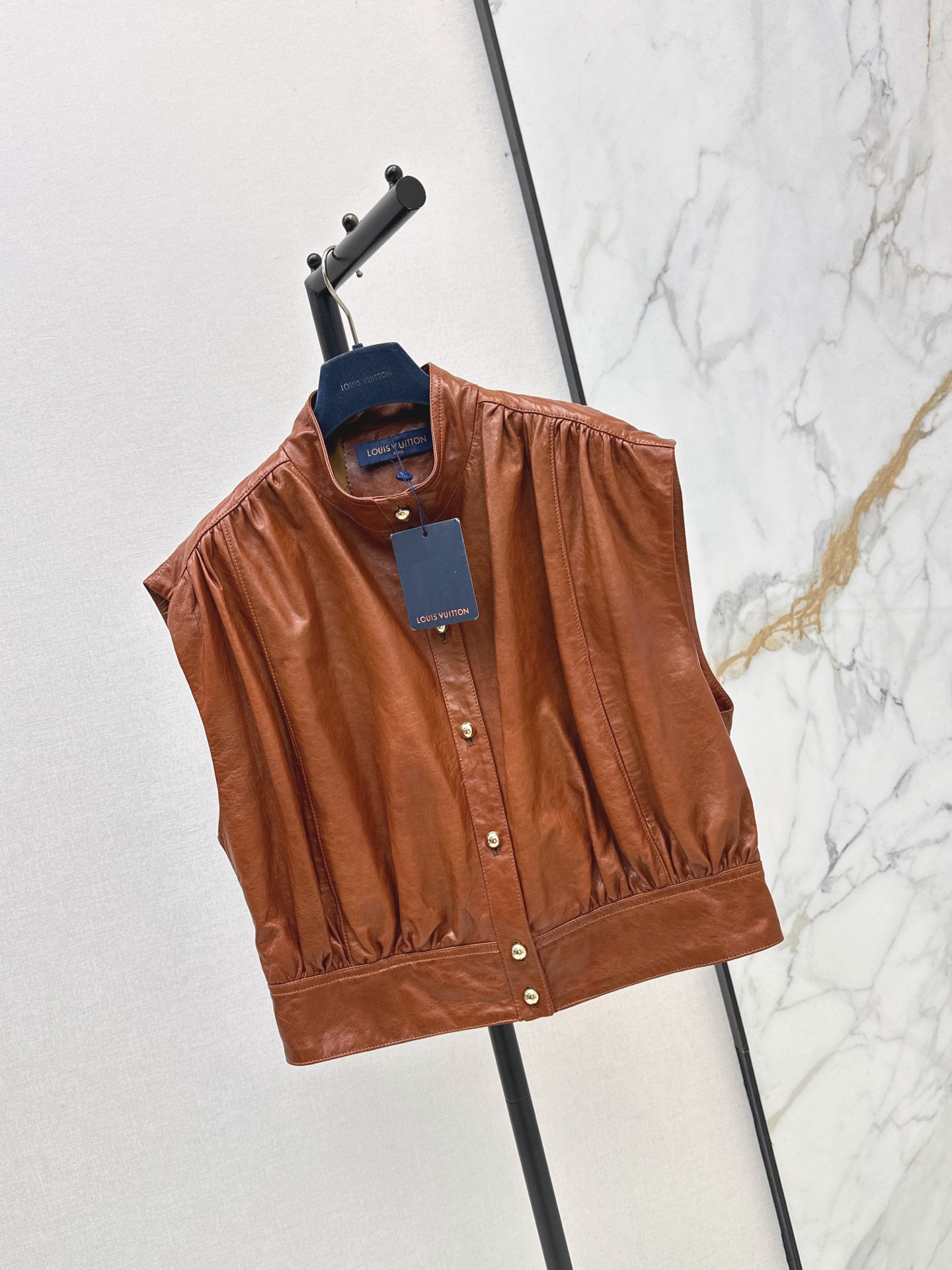 Loui 26fw leather vest jacket