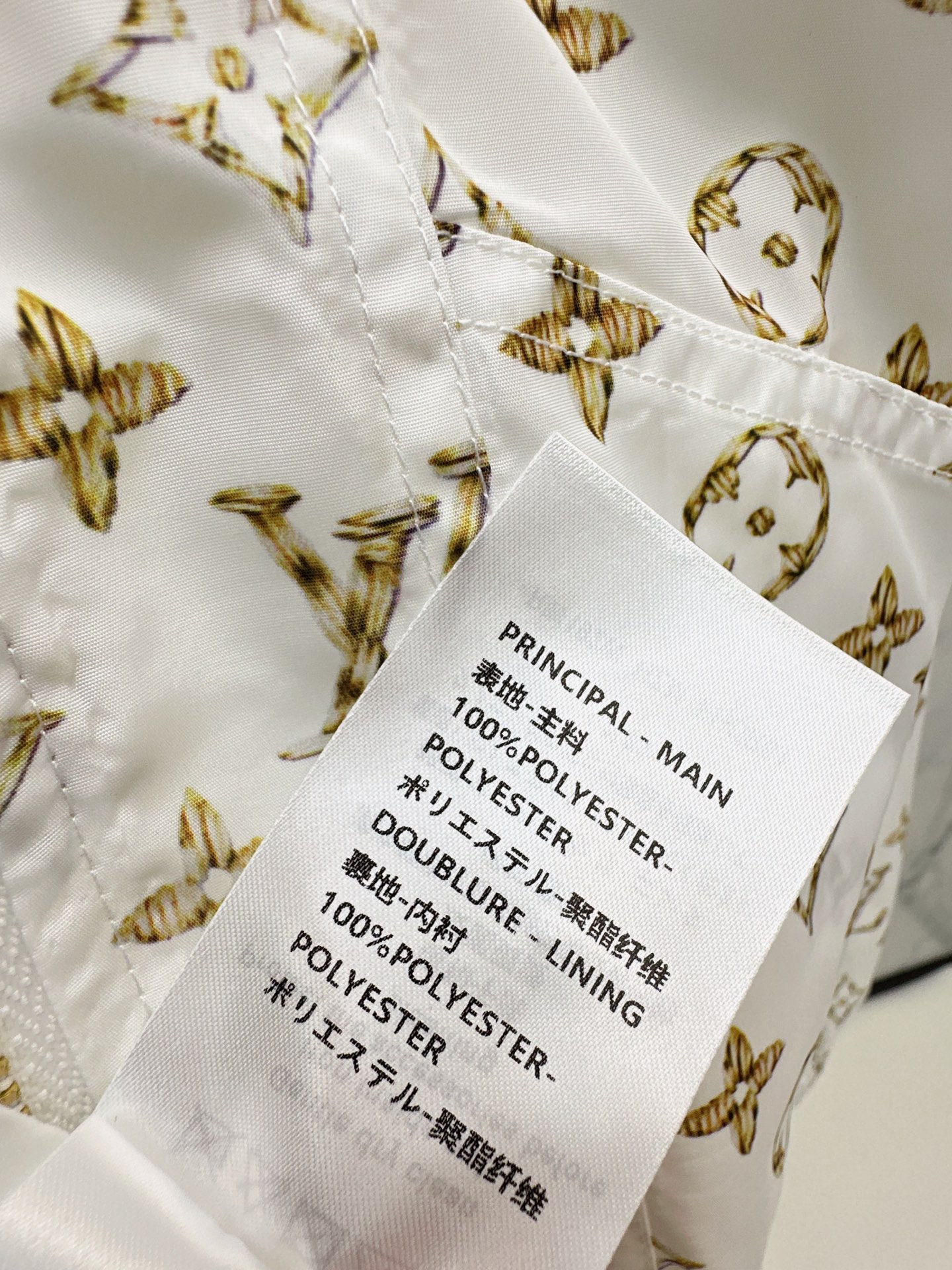 Loui 26fw print hooded trench coats