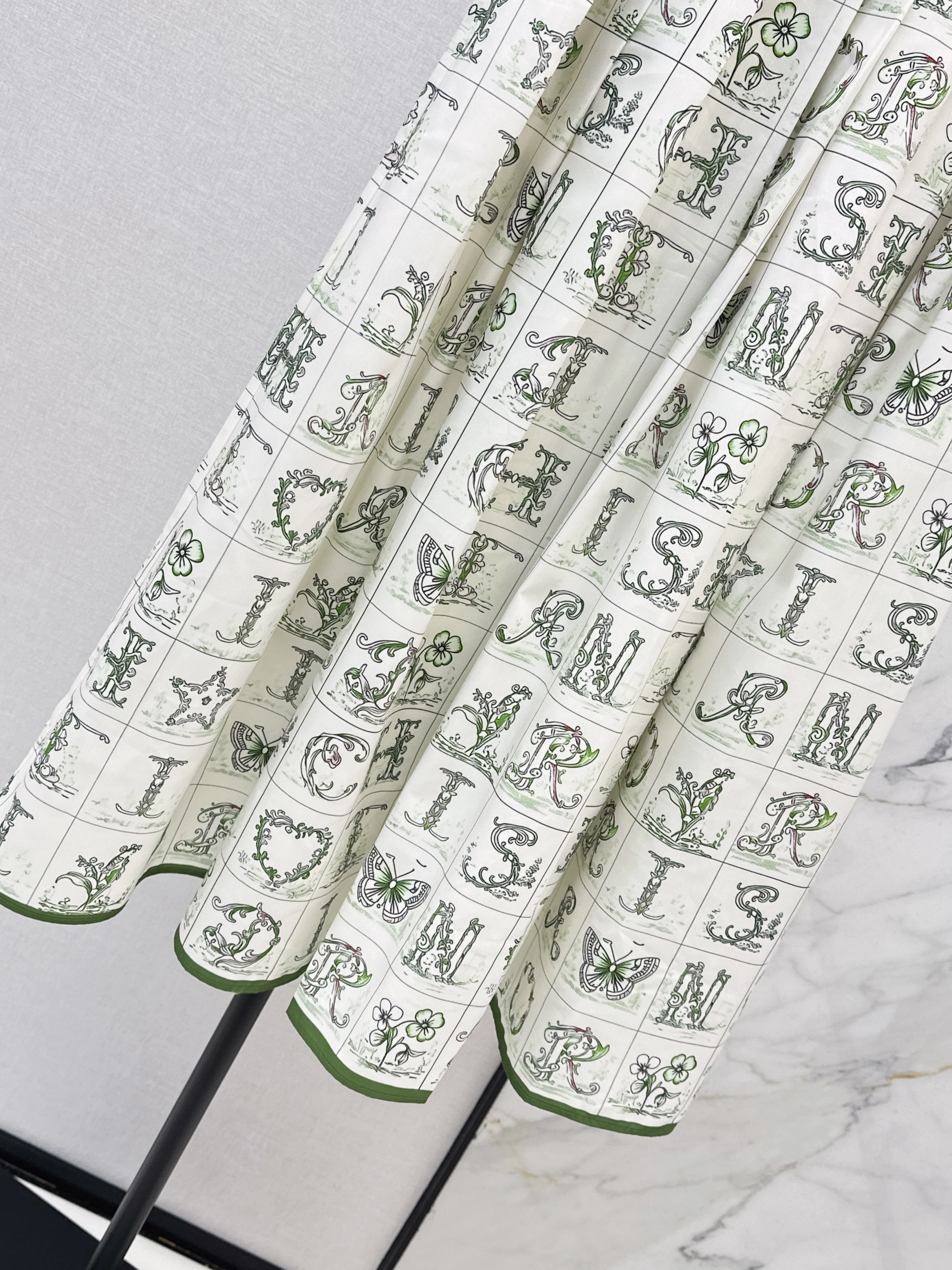 CD 26ss print skirt