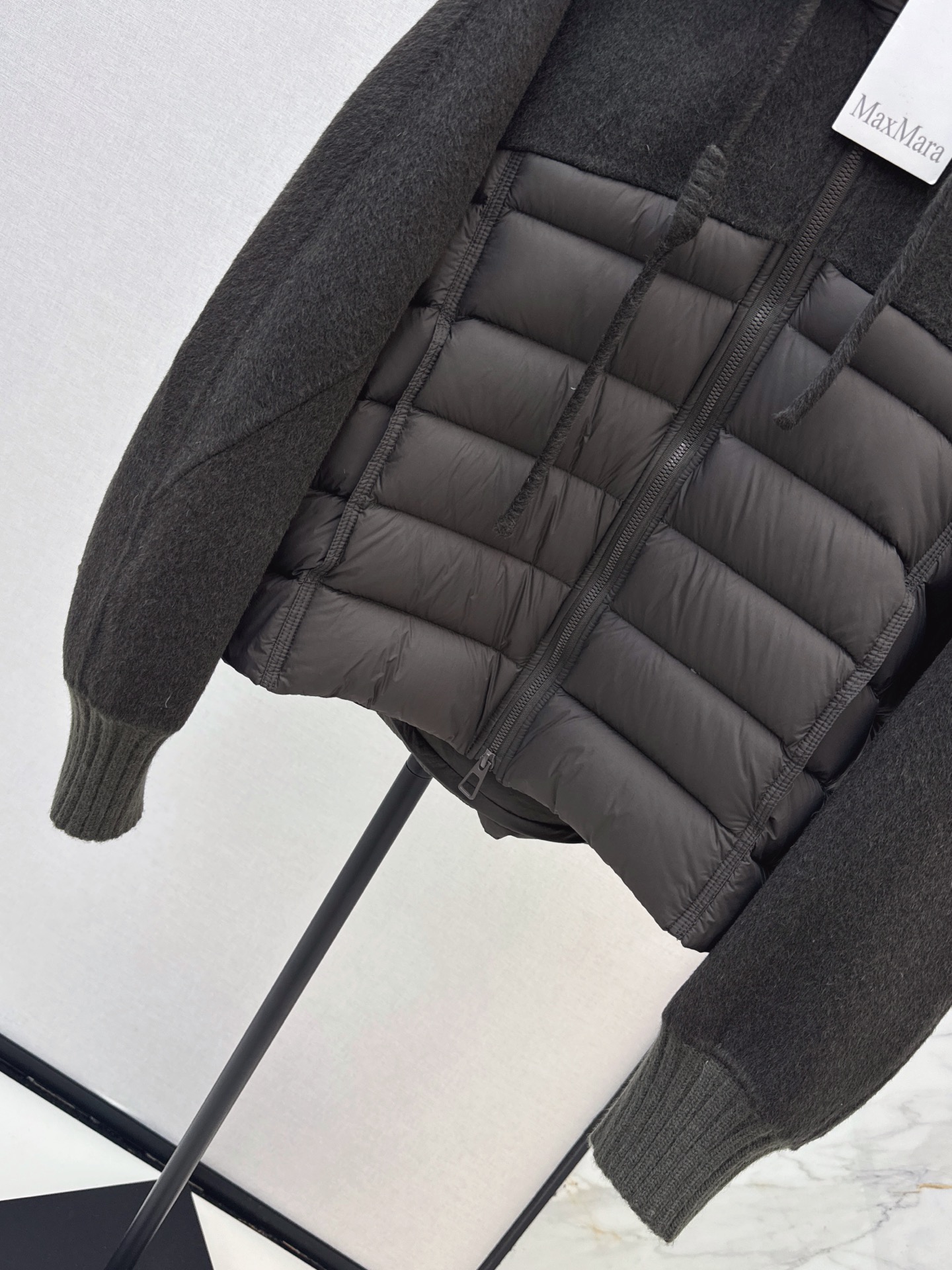 Max 26fw knit contract down jacket