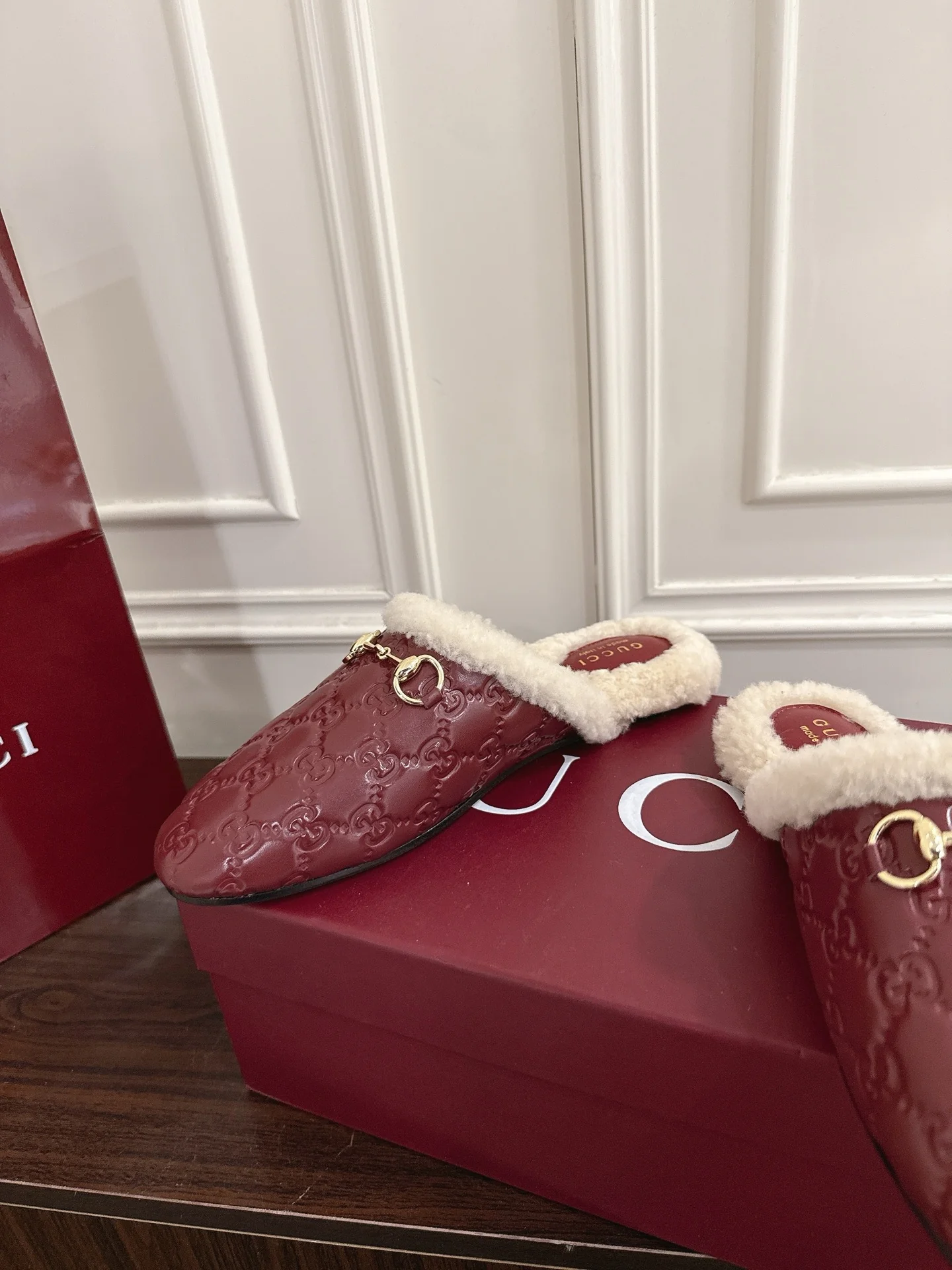 Guc 25fw mules shoes
