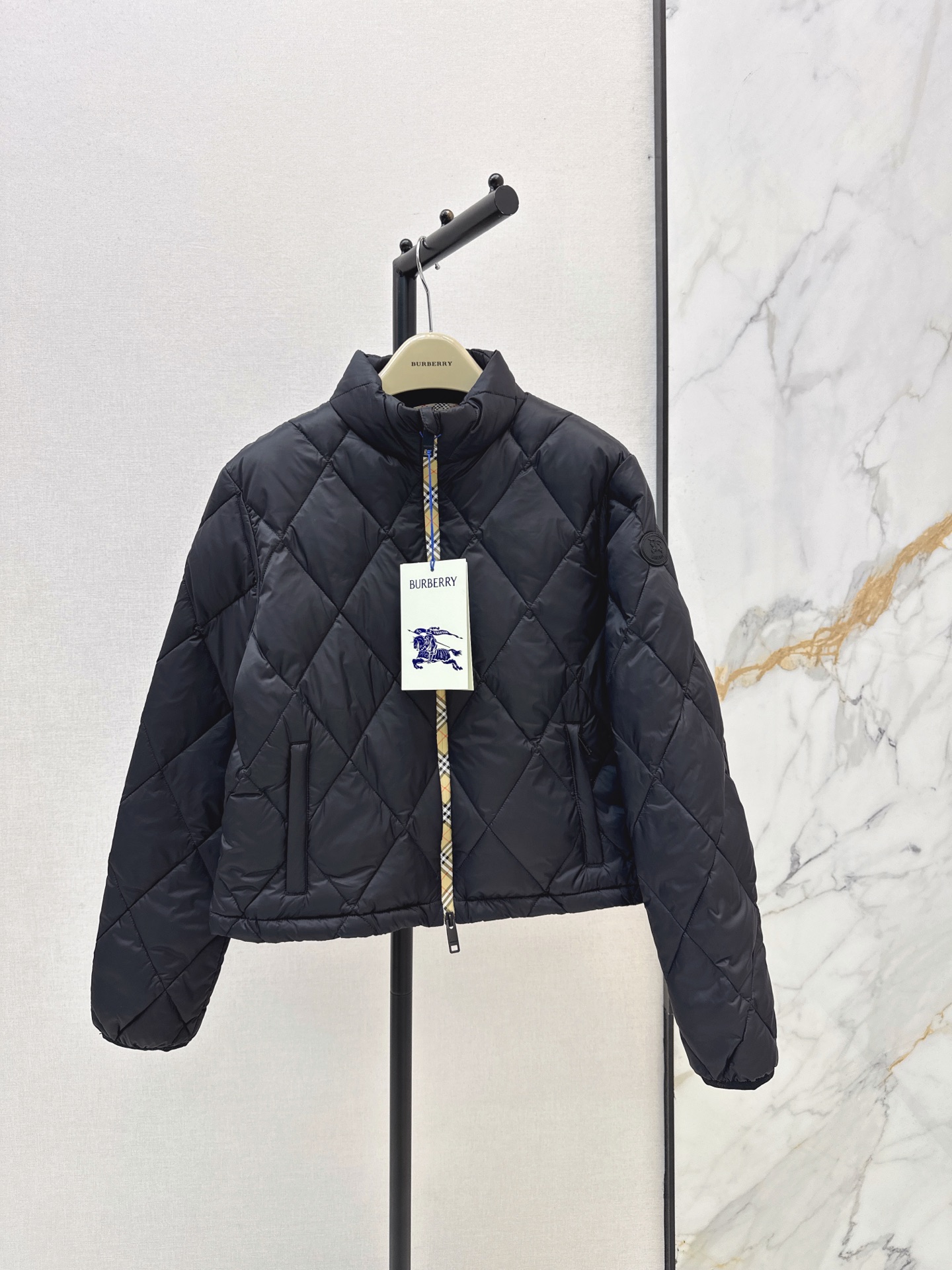 Bur 26fw down jacket