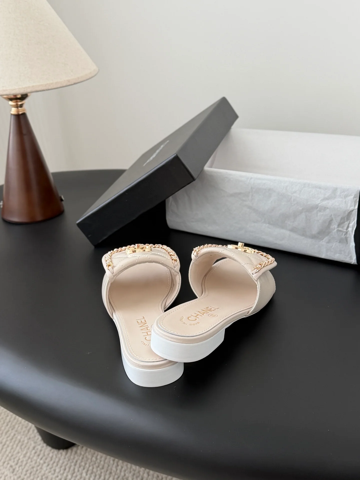 Chan 26ss sandals
