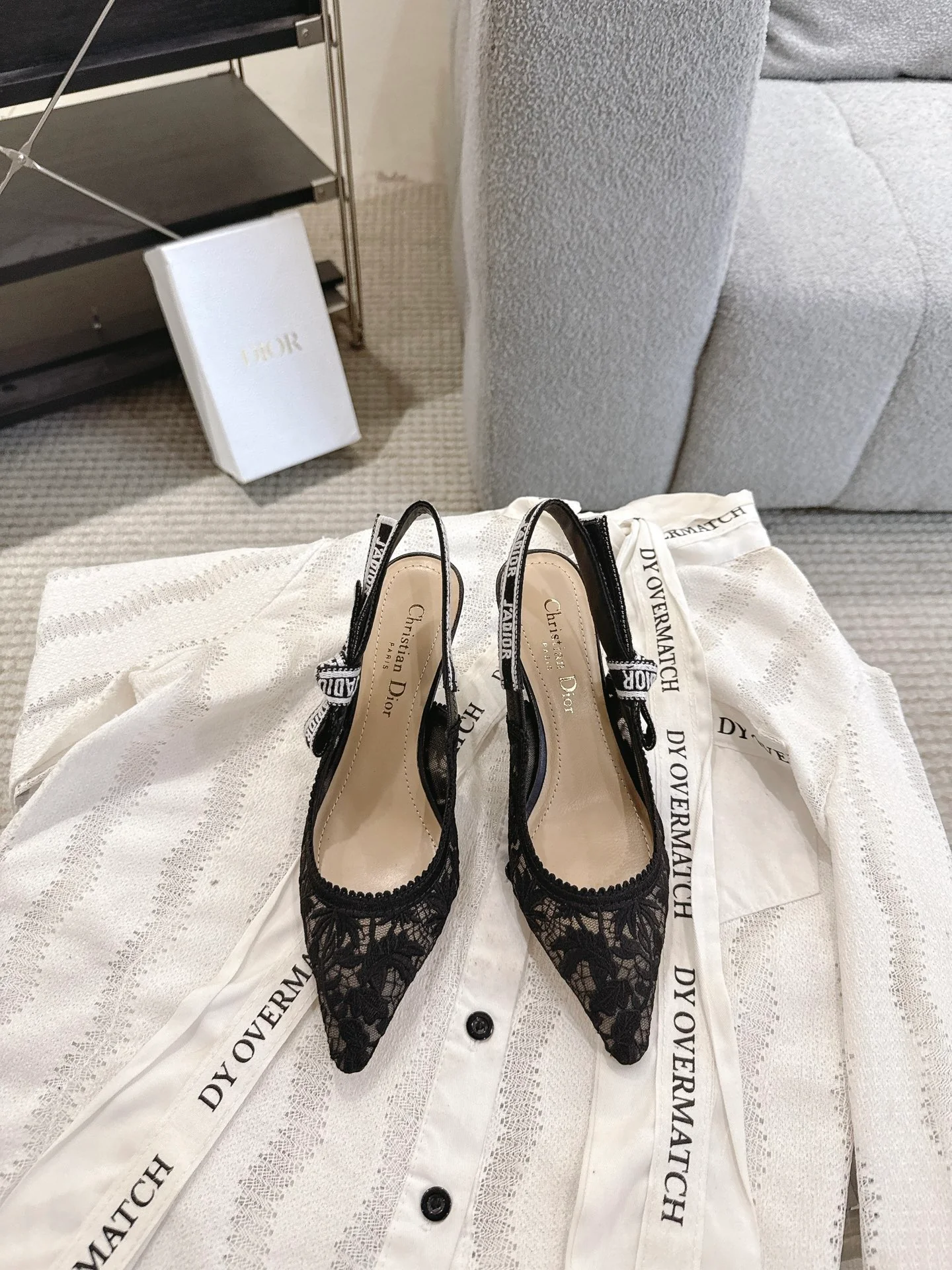 CD 25fw lace kitten slingback heels