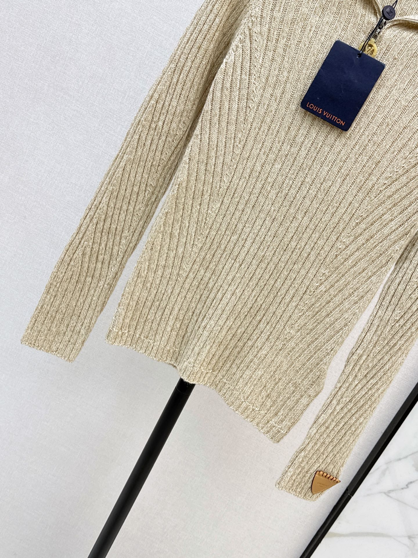 Loui 26fw knit slim-fit basic tee