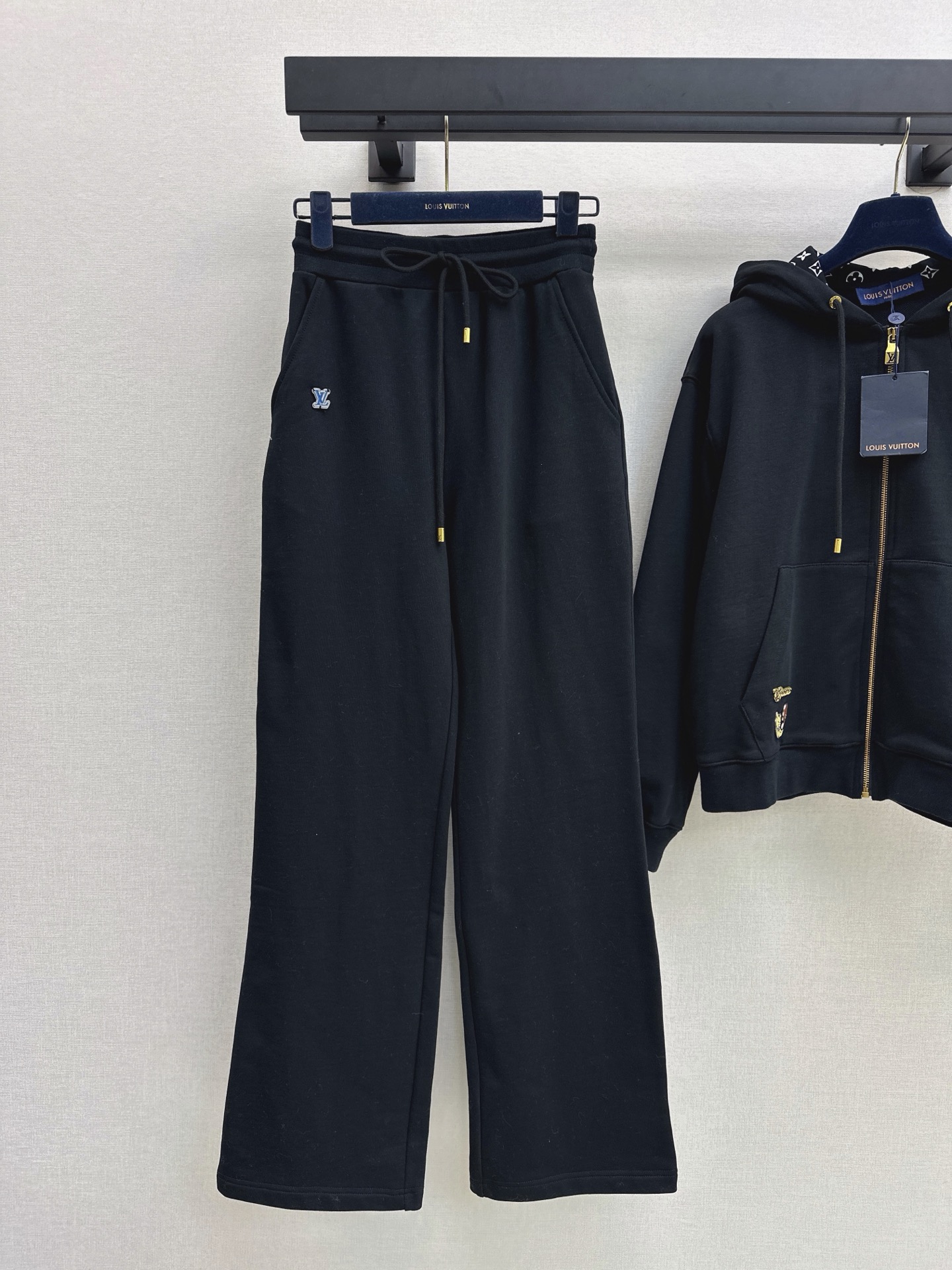 Loui 26fw hooded jacket pant sets