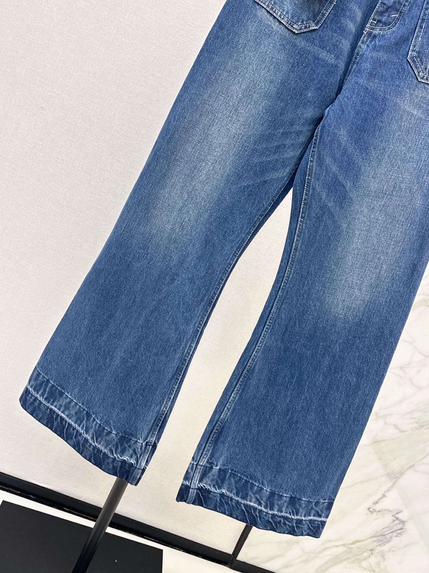 Celi 26fw flared jeans