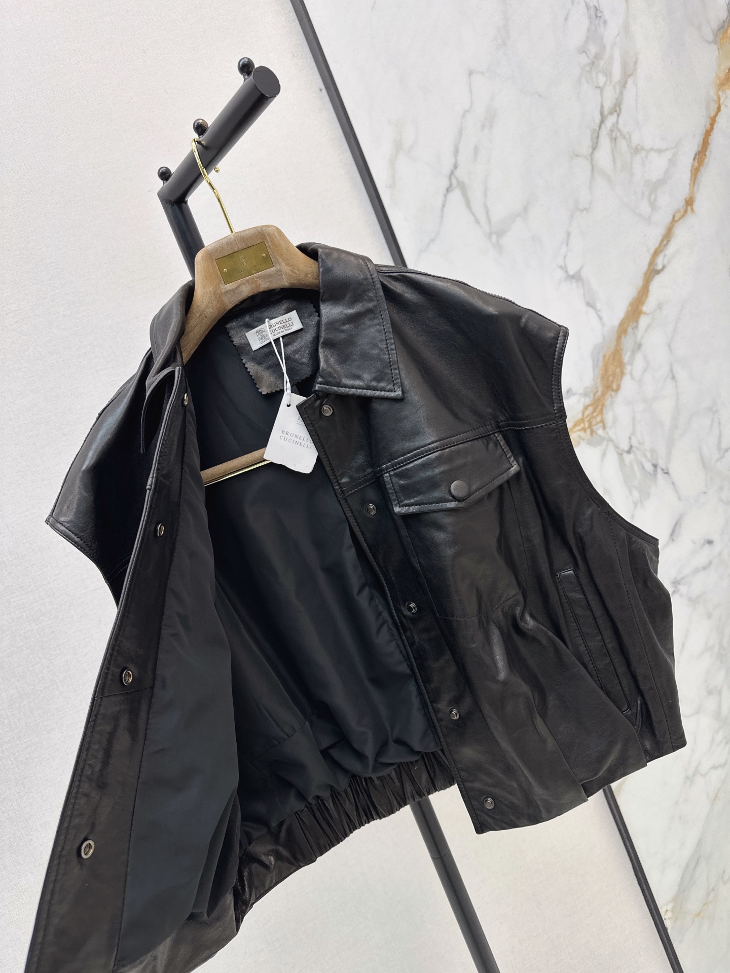 Brun 26fw leather vest jacket