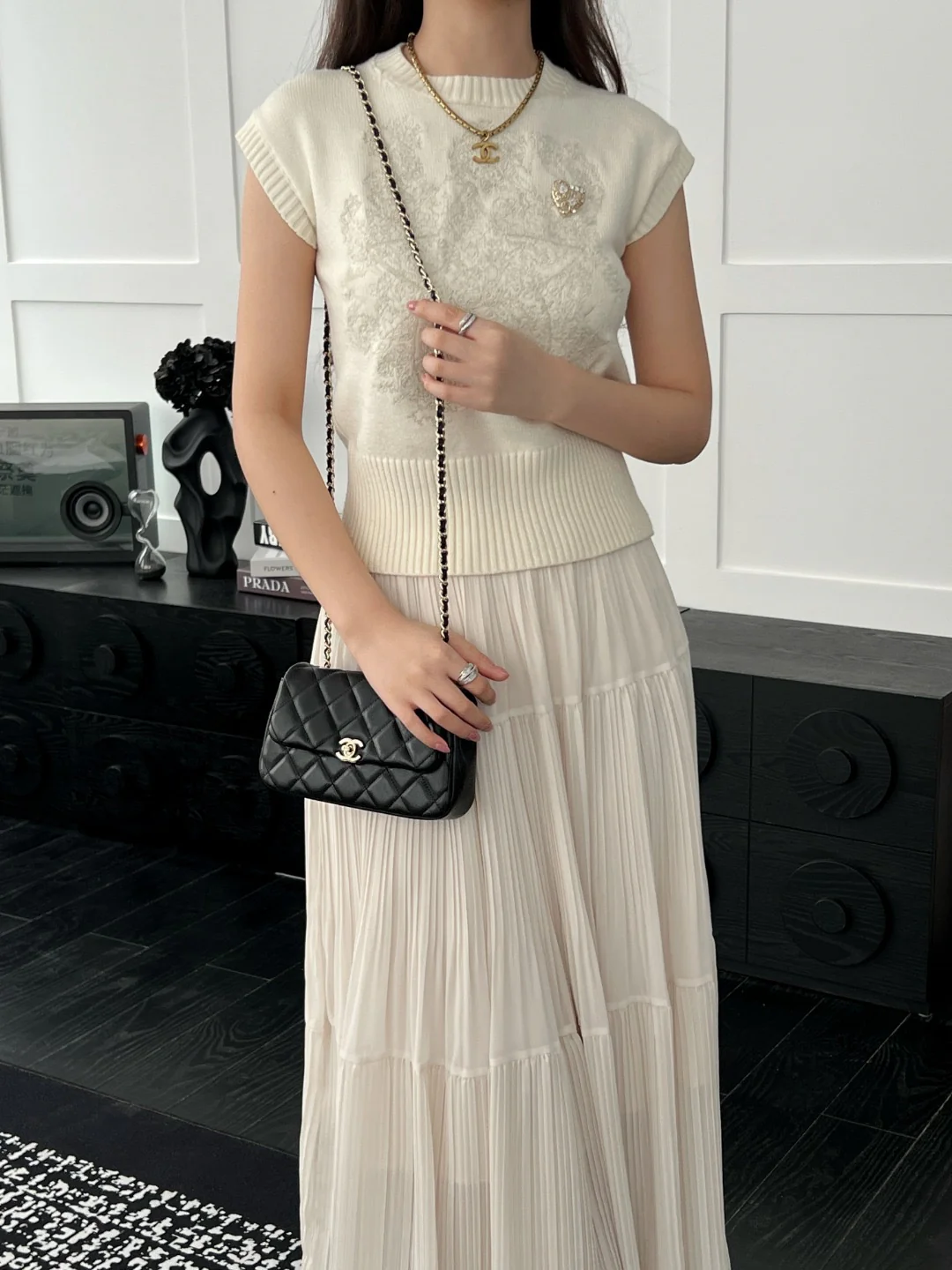 Chan 25S chain shoulder bag