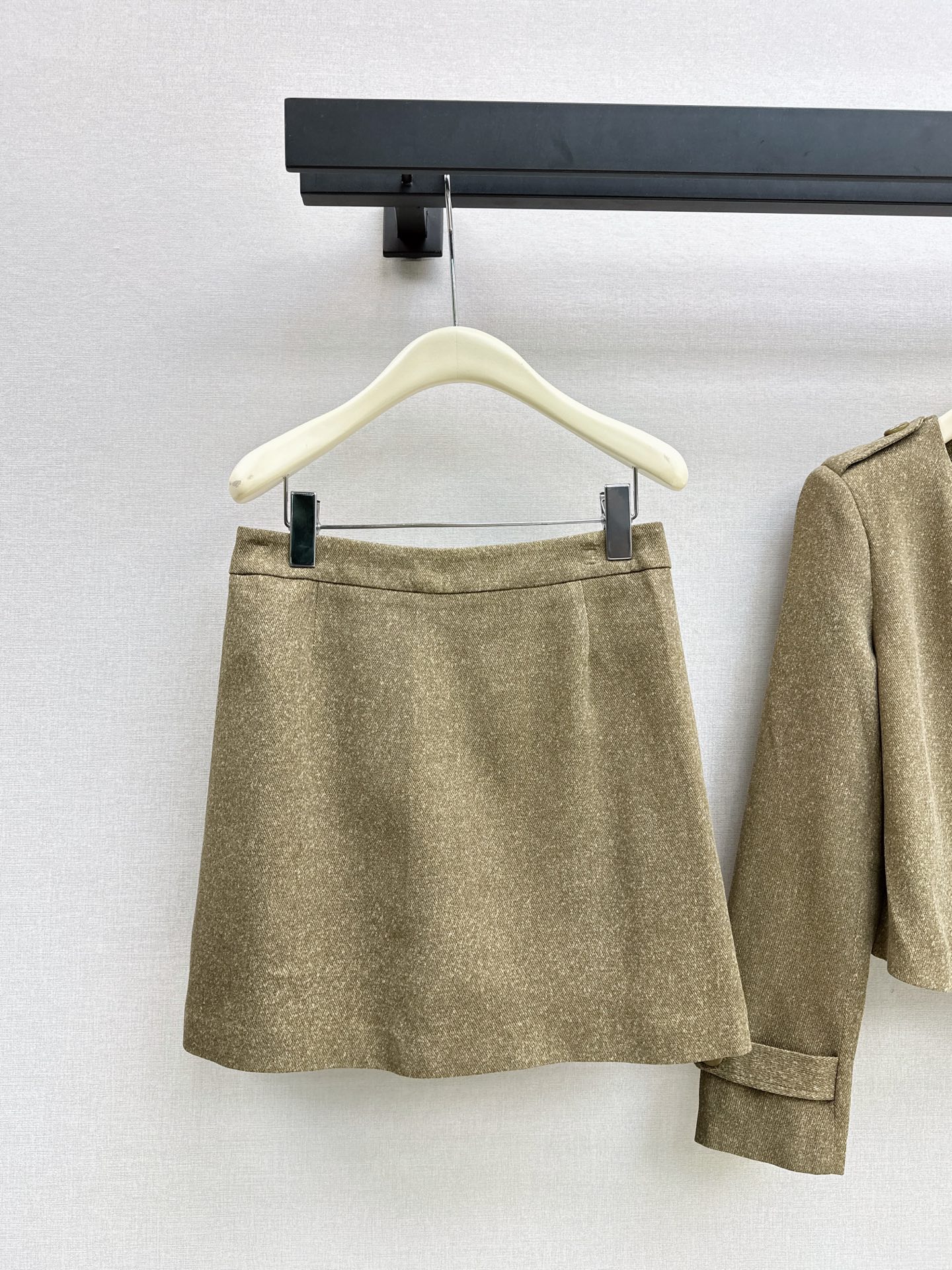 Chan 26fw cropped jacket jacket A-line skirt sets