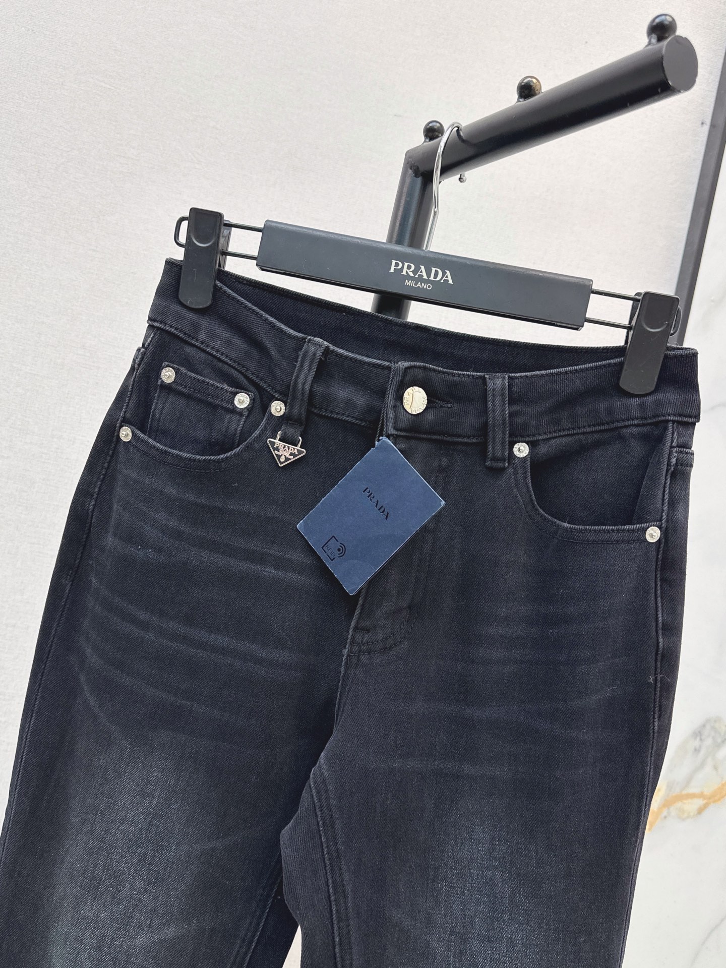 Pra 26fw flared jeans