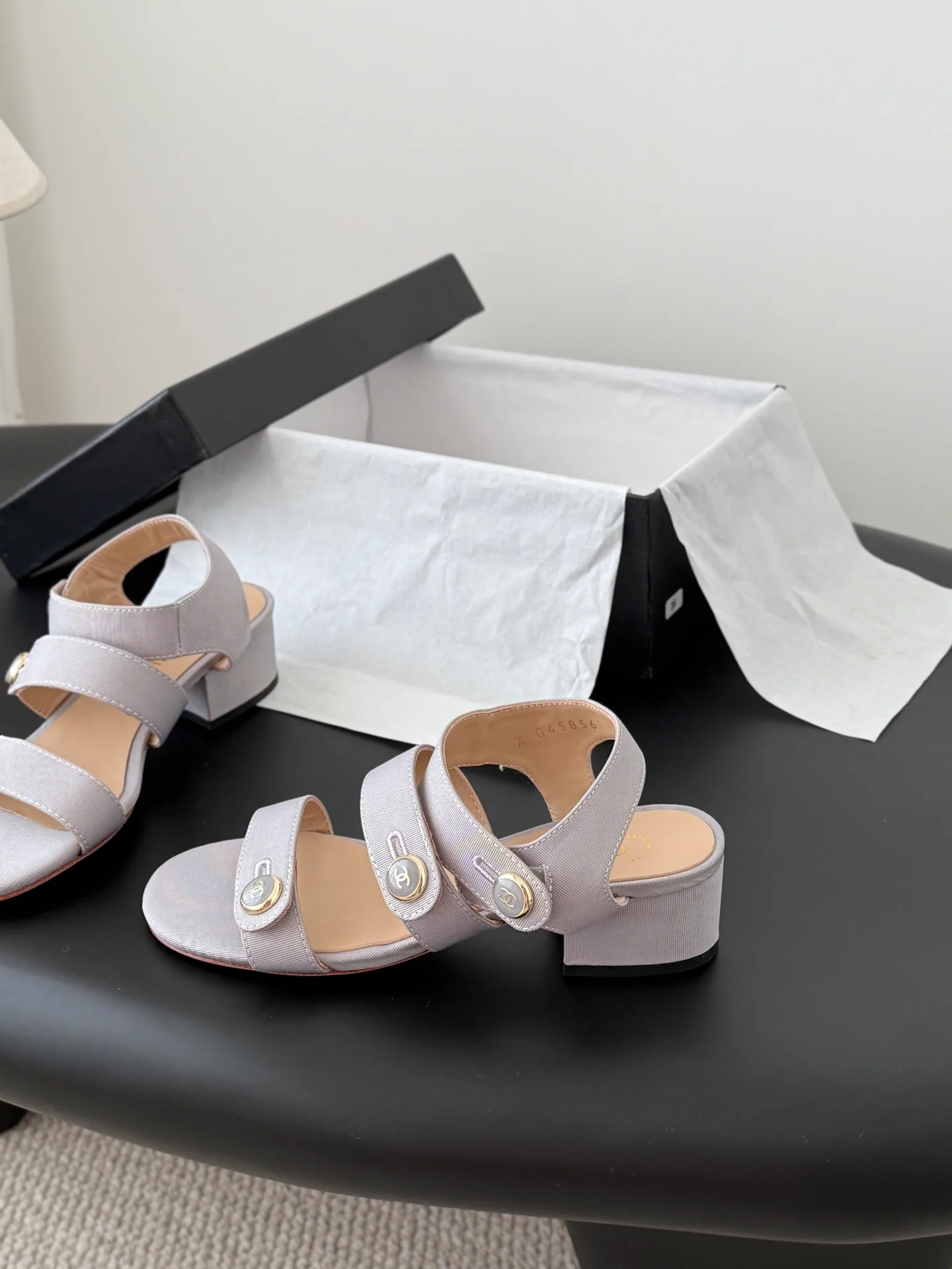 Chan 26ss sandals