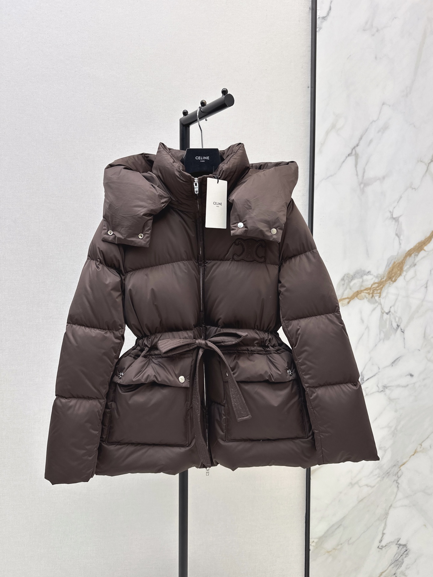 Celi 26fw hooded belted down jacket