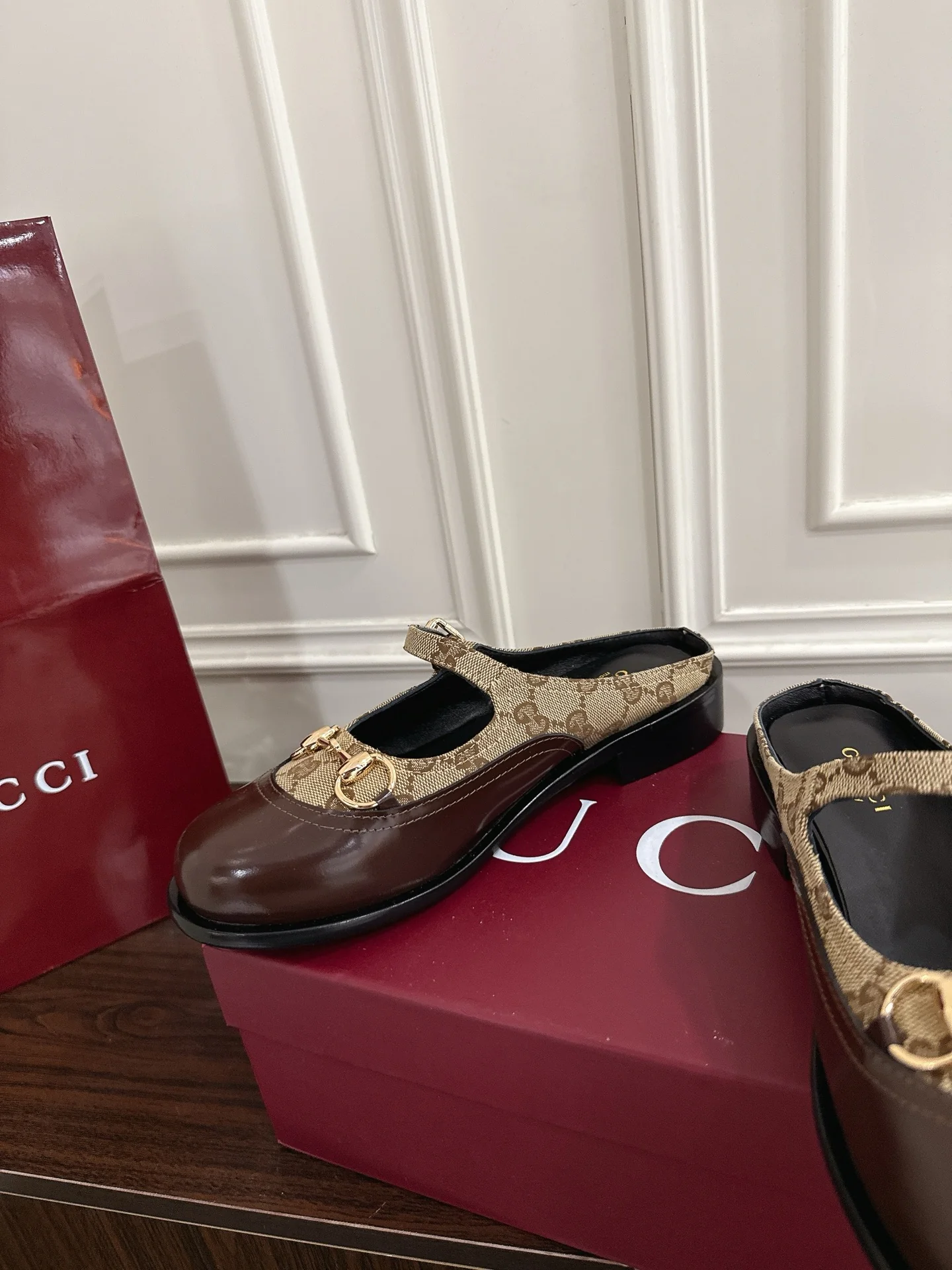 Guc 25fw mary jane mules shoes