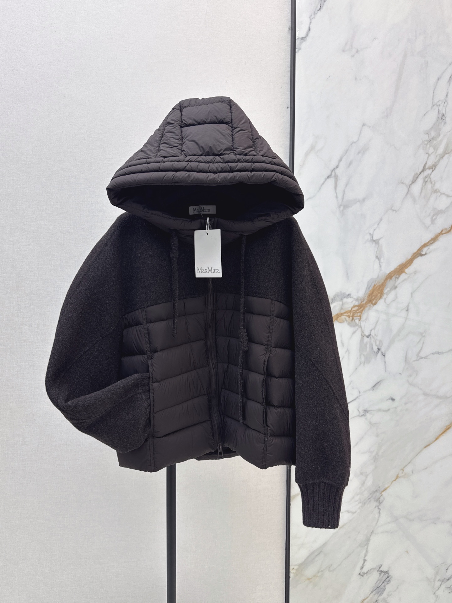 Max 26fw knit contract down jacket