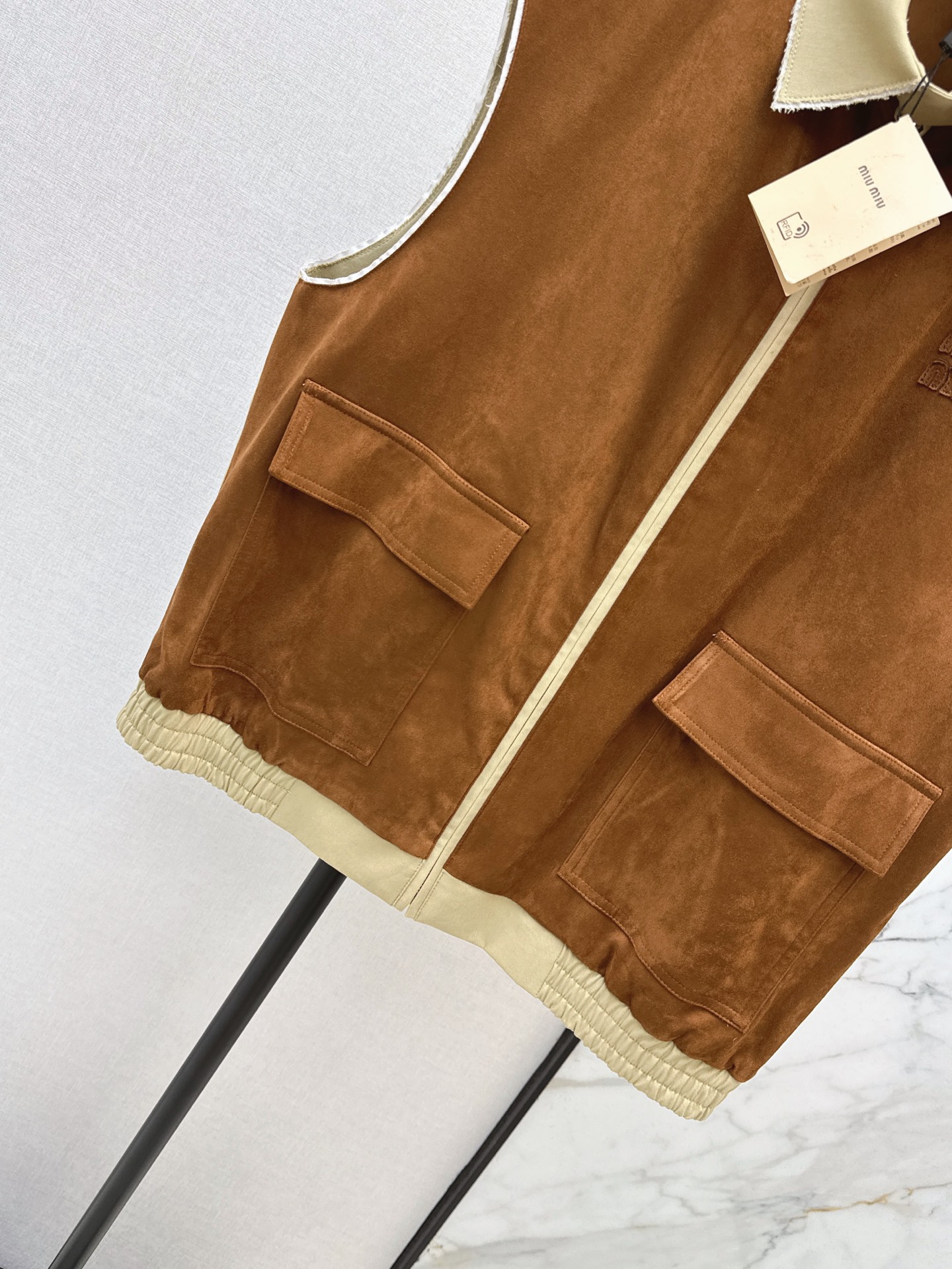 Miu 26fw suede-effetc vest jacket