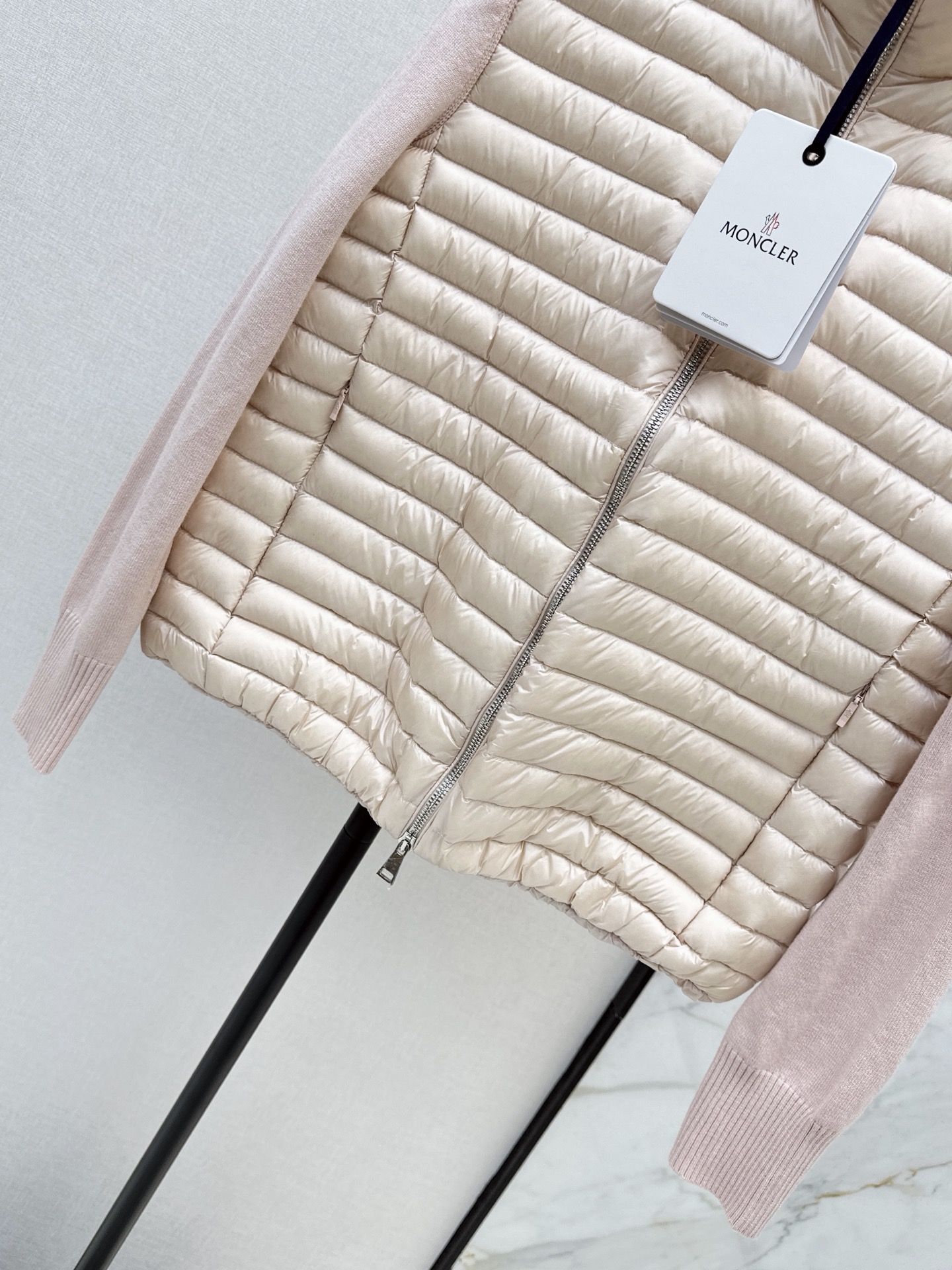 Monc 26fw cropped down jacket