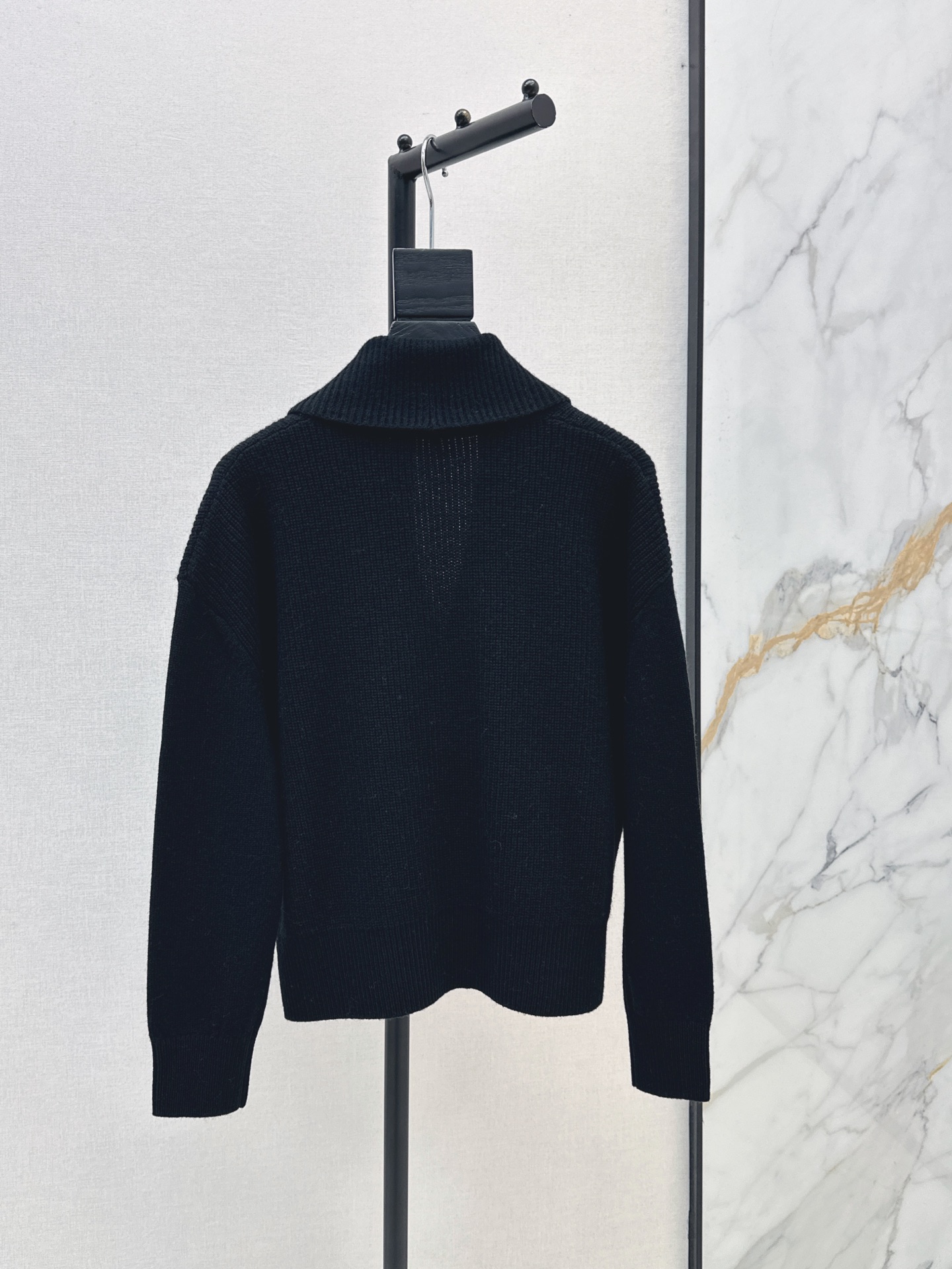 Her 26fw cashmere knit jacket
