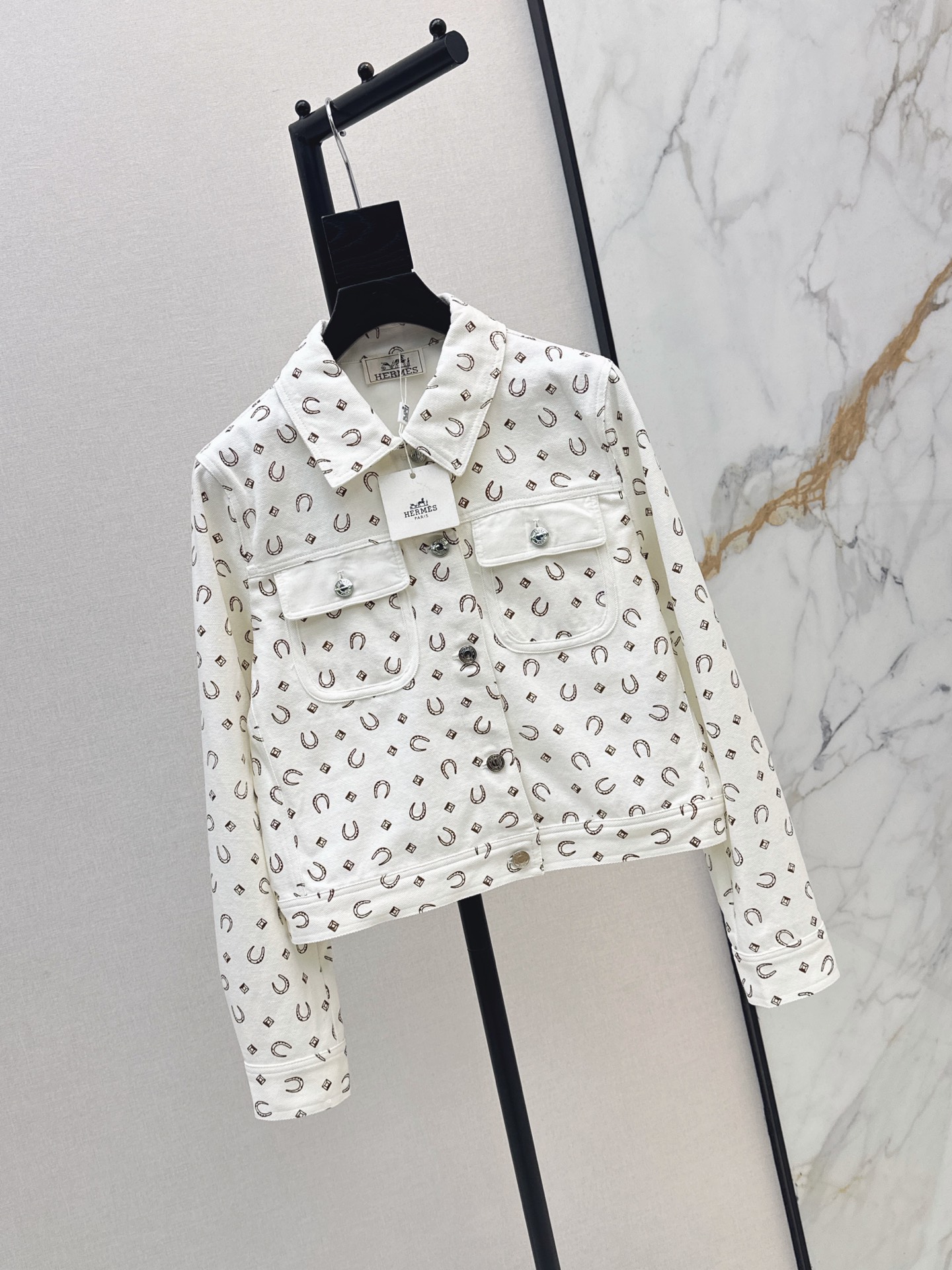 Her 26fw print jacket
