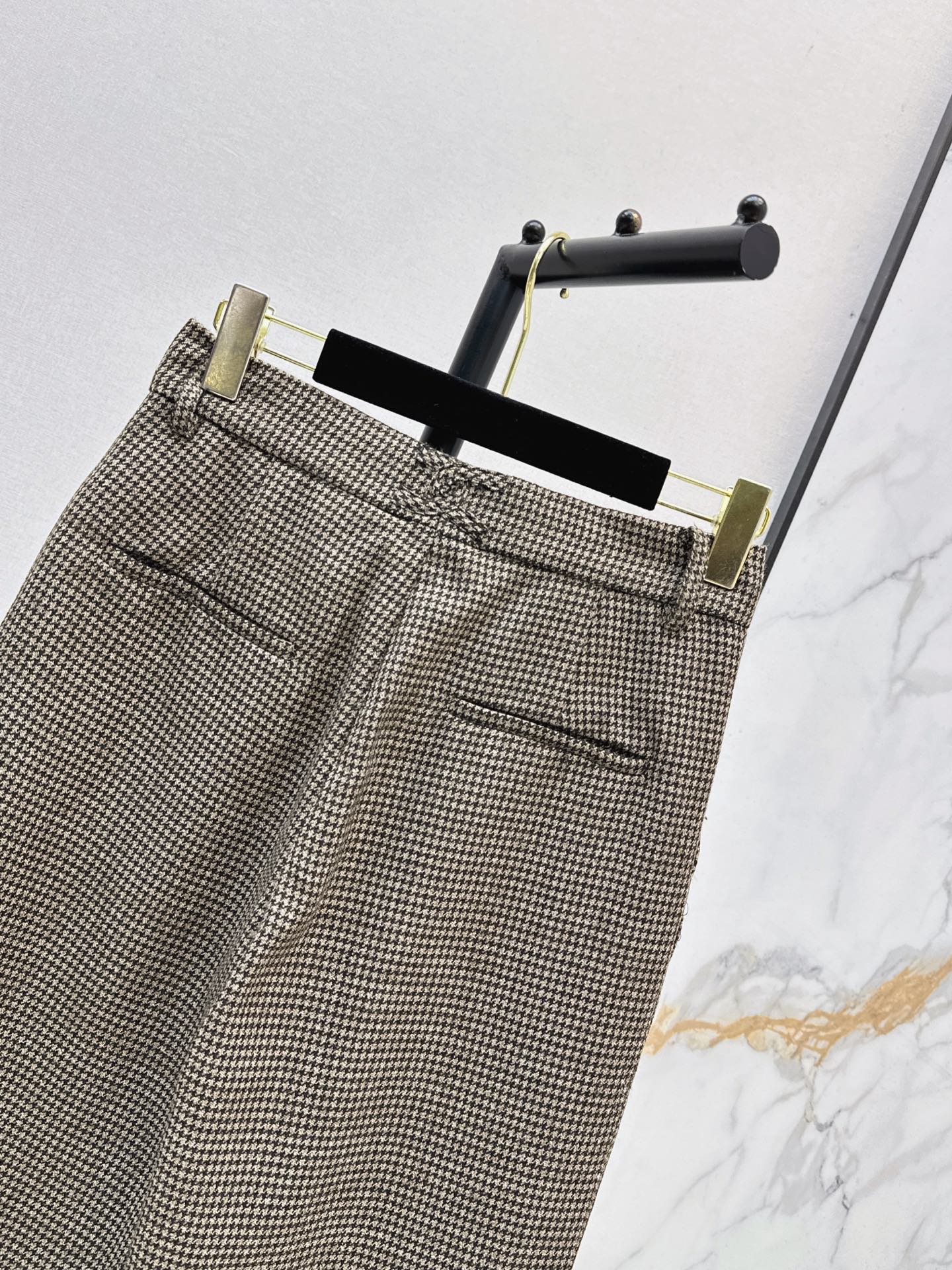 Chan 26fw houndstooth suit pants