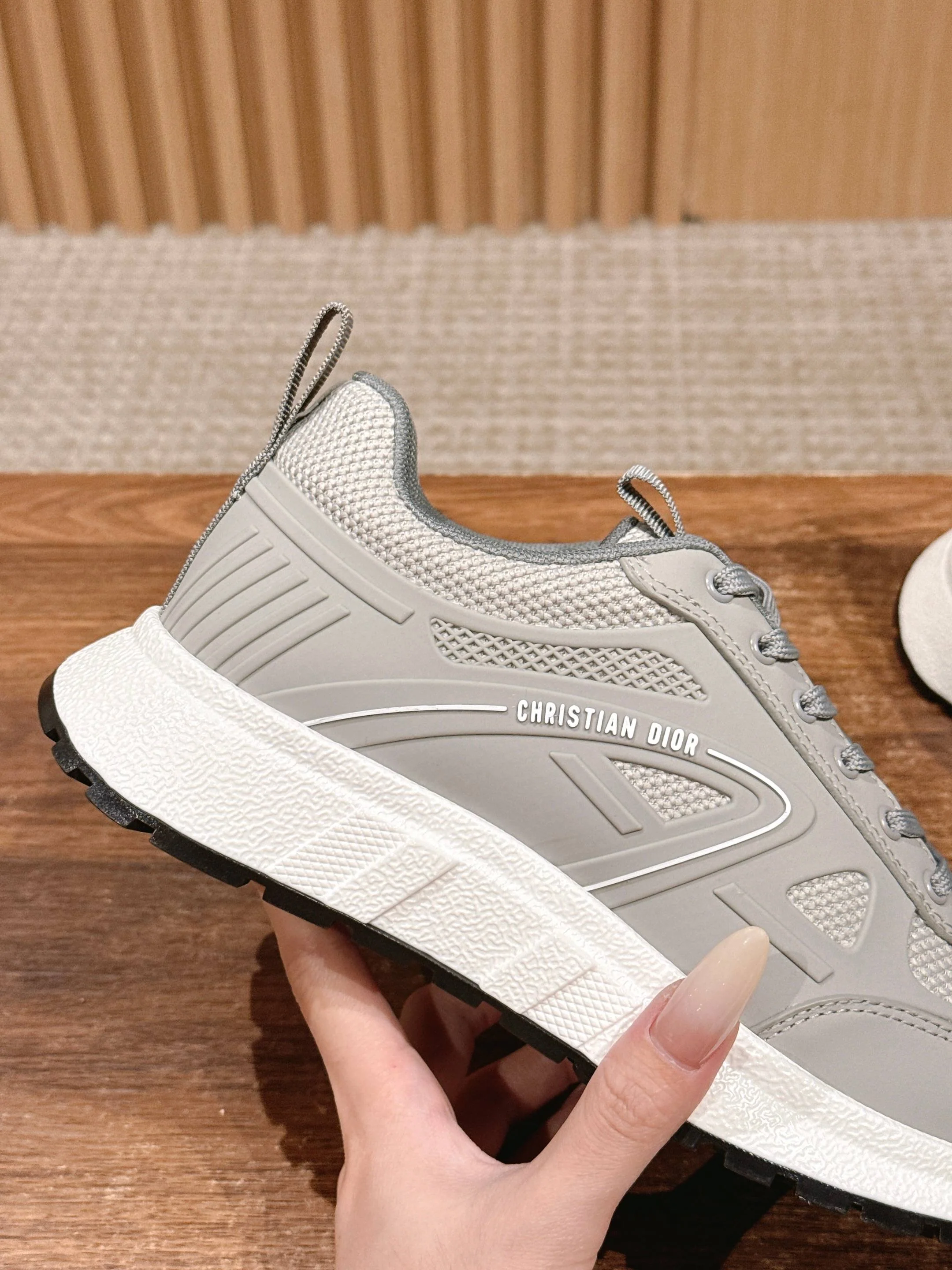 CD 25fw sneaker