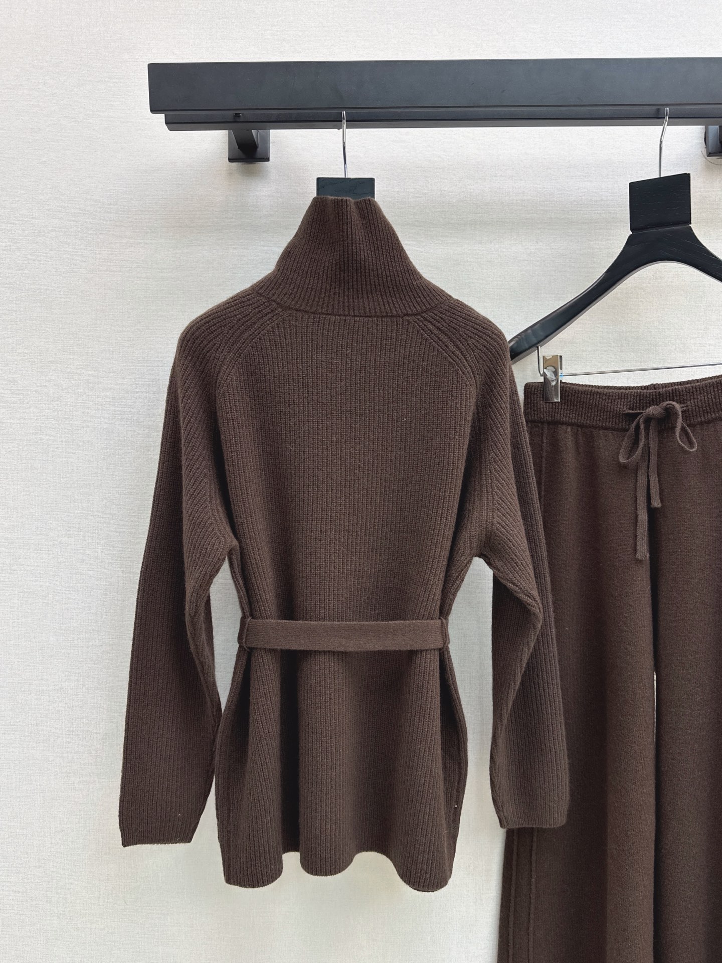 Her 26fw wool sweater pants sets