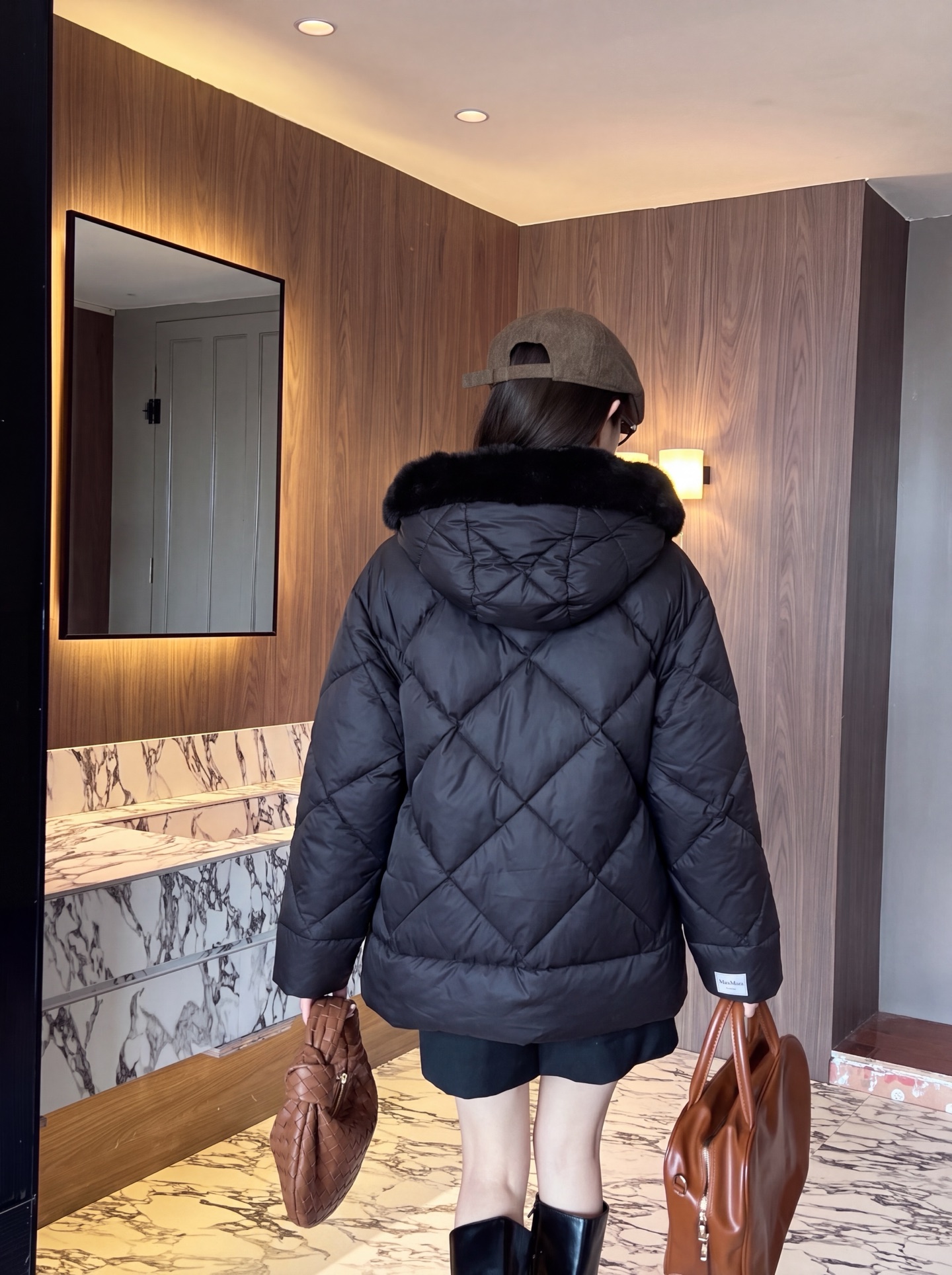 Max 26fw fur-trim down jacket