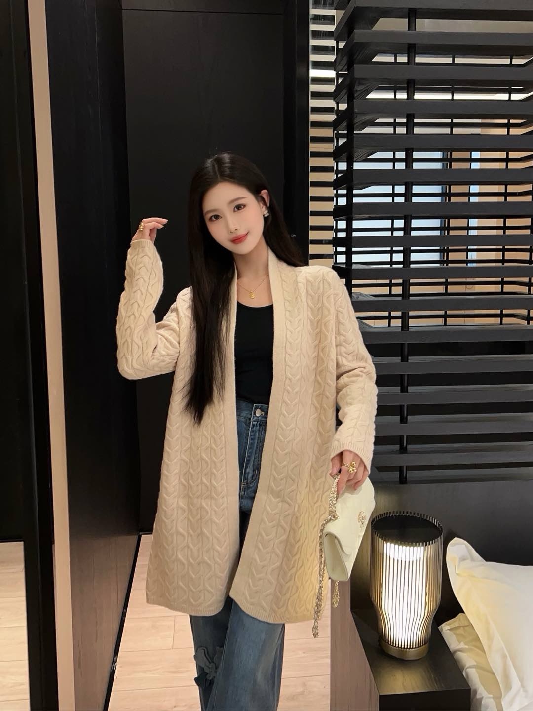 Her 26fw belted cardigan