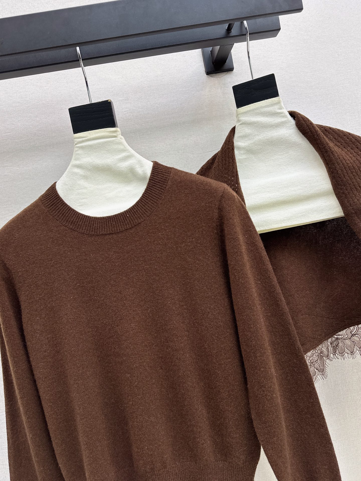 ES 26fw knit lace cape sweater sets