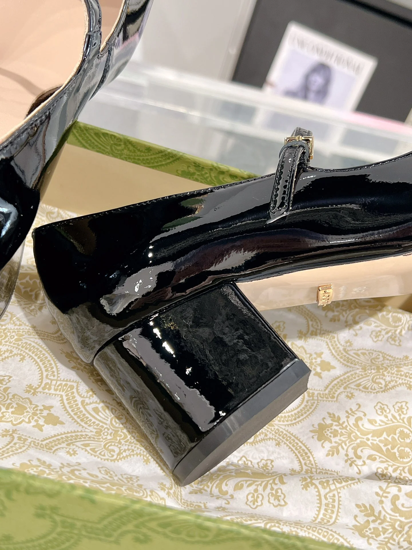 Gucc 26ss chunky heel