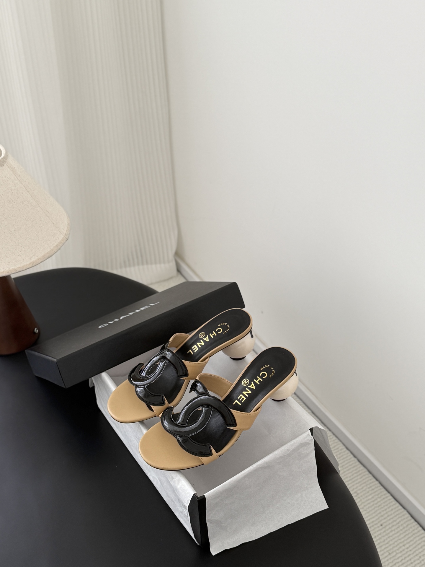 Chan 26ss chunky heel sandals