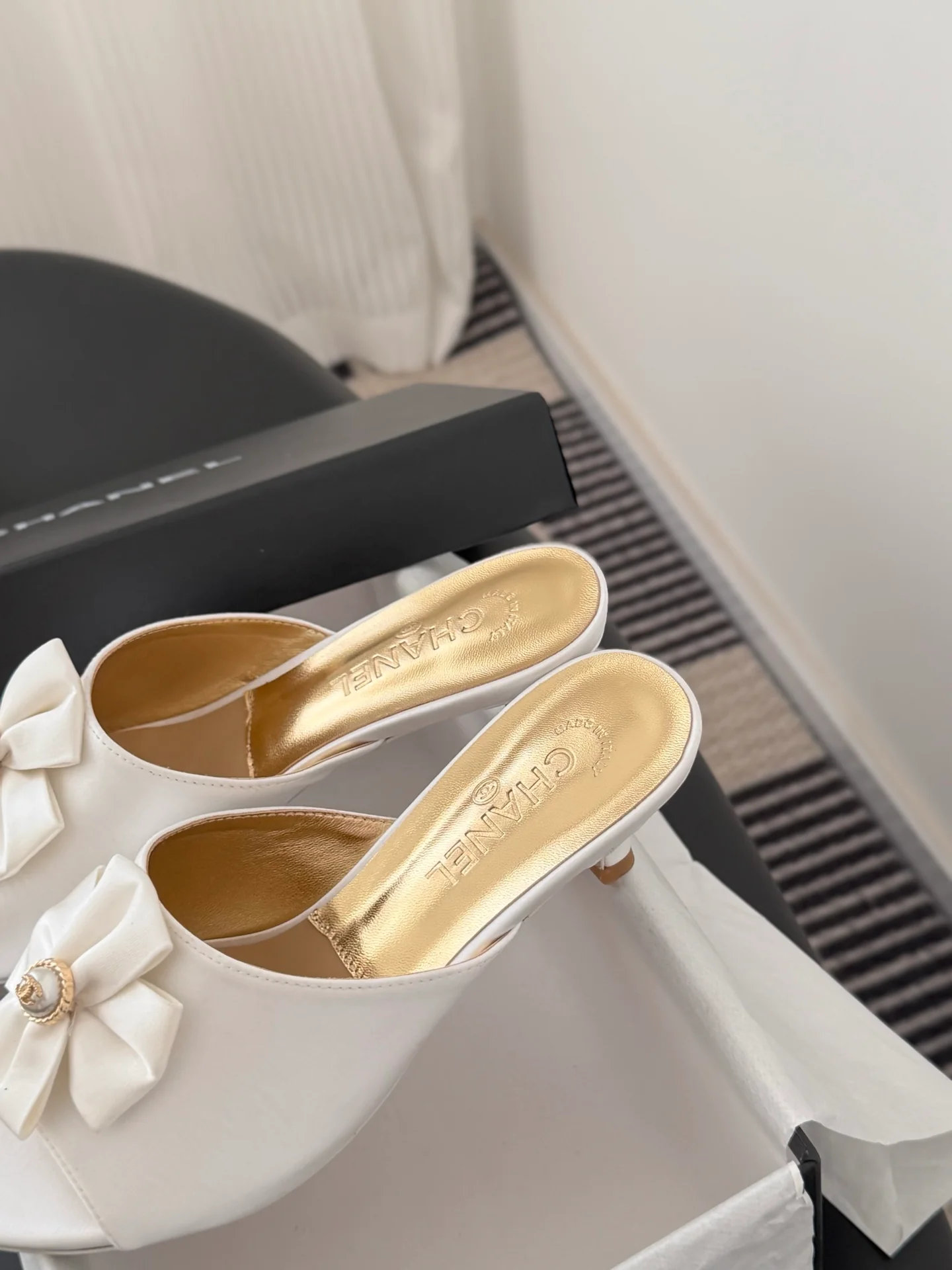 Chan 26ss kitten heel slides