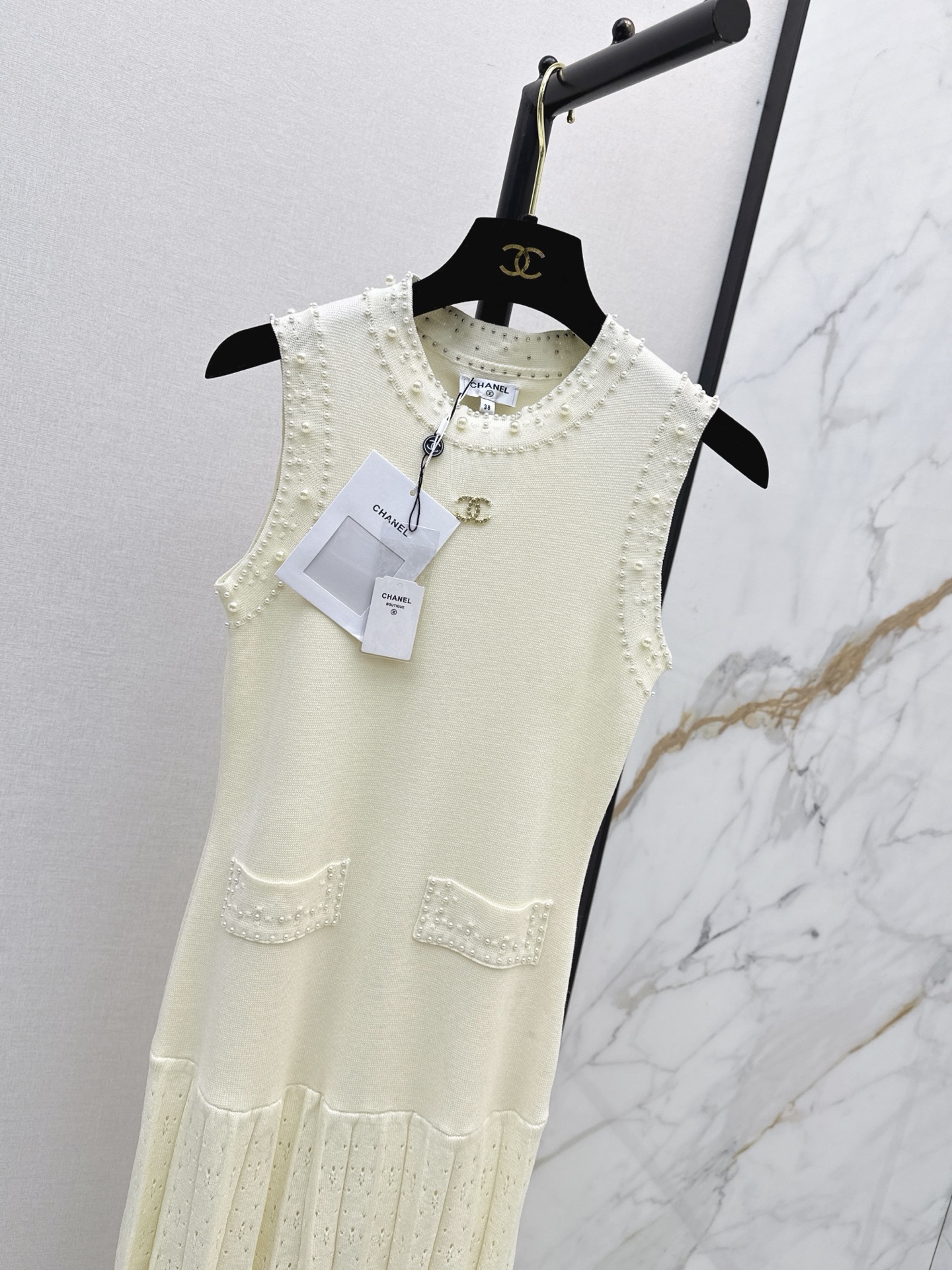 Chan 26fw sleeveless beading knit dress