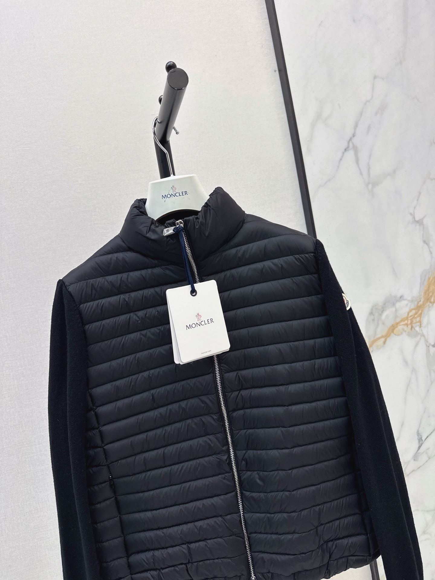 Monc 26fw cropped down jacket