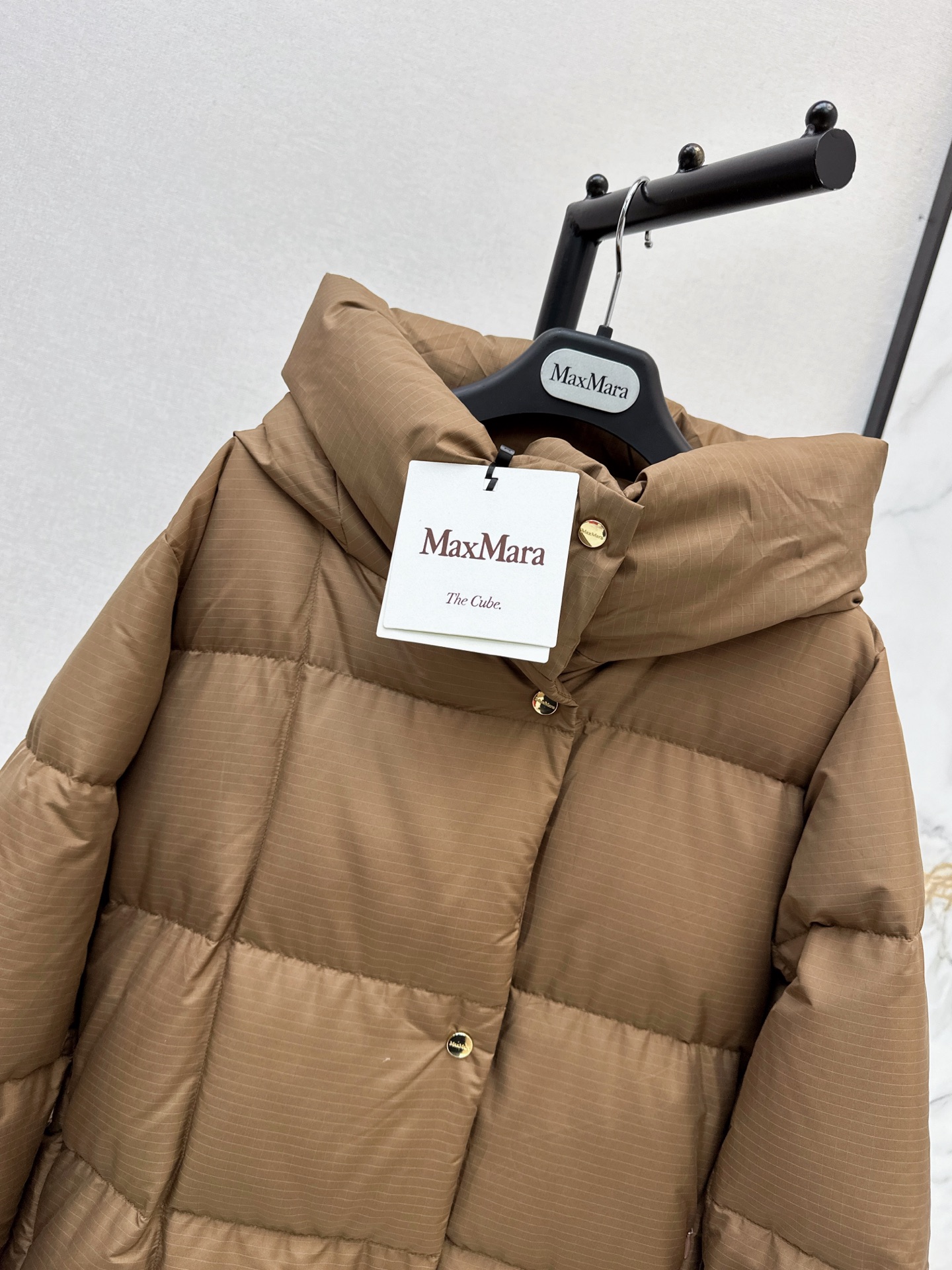 Max 26fw hooded long down jacket