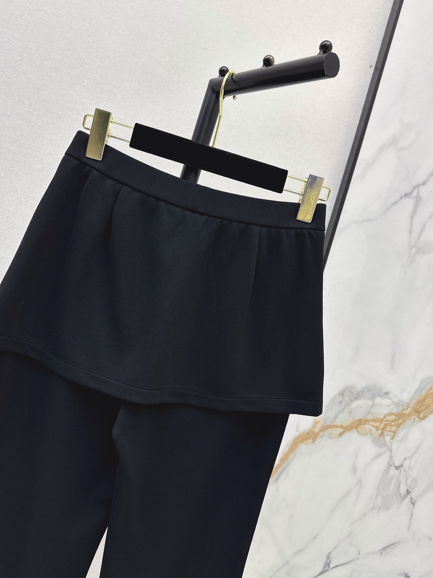Chan 26fw skirt-overlay flared pants
