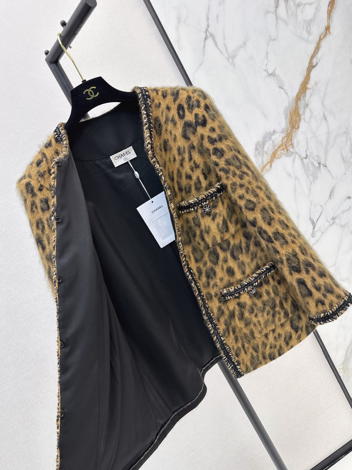 Chan 26fw leopard-print fuzzy jacket