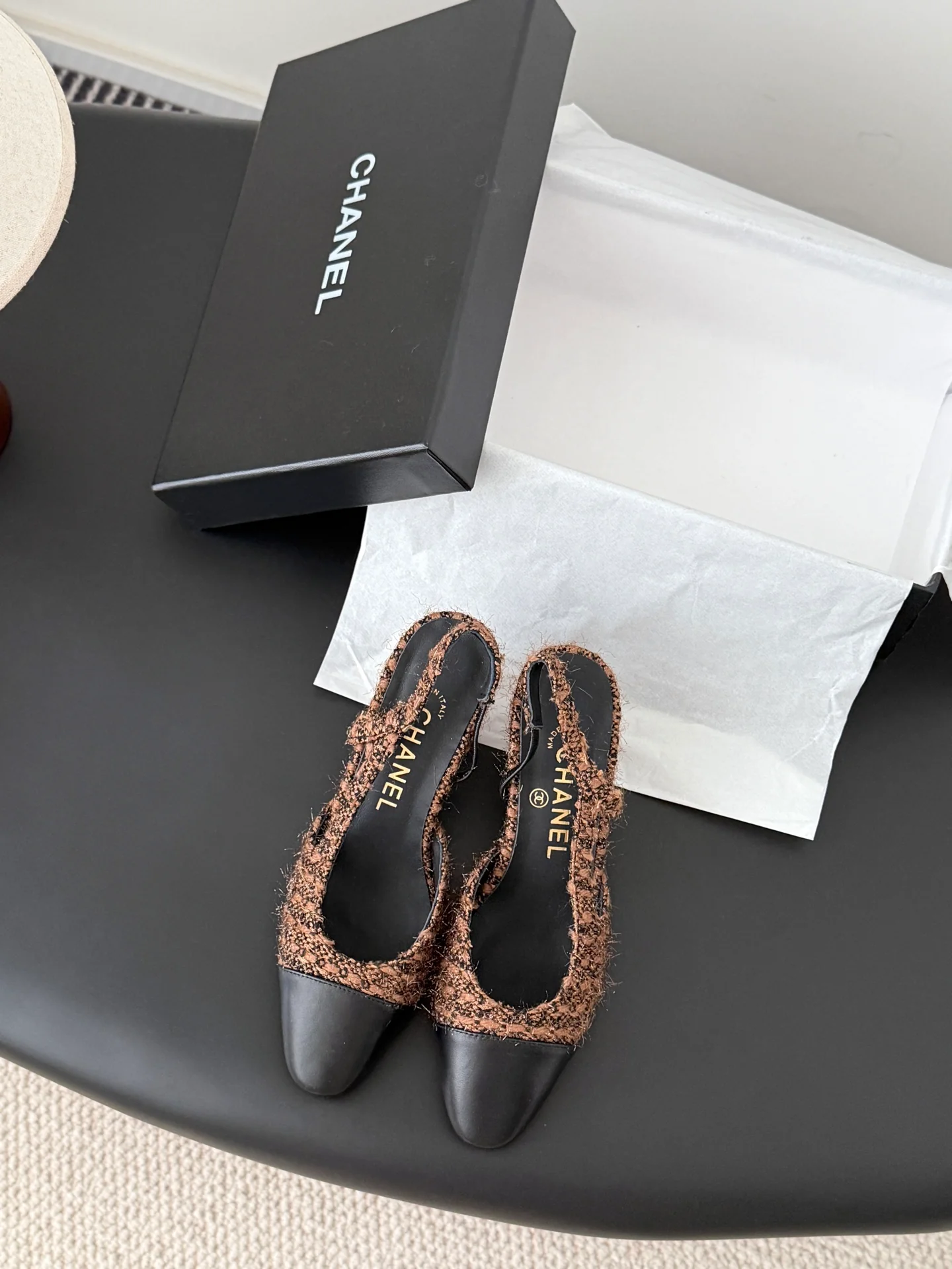 Chan 25fw slingback chunky heels