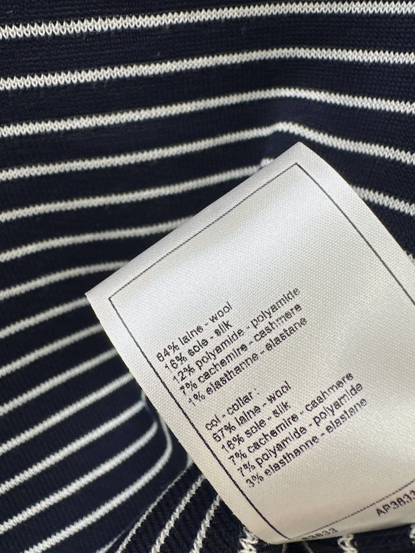 Valen 26fw stripe knitwear
