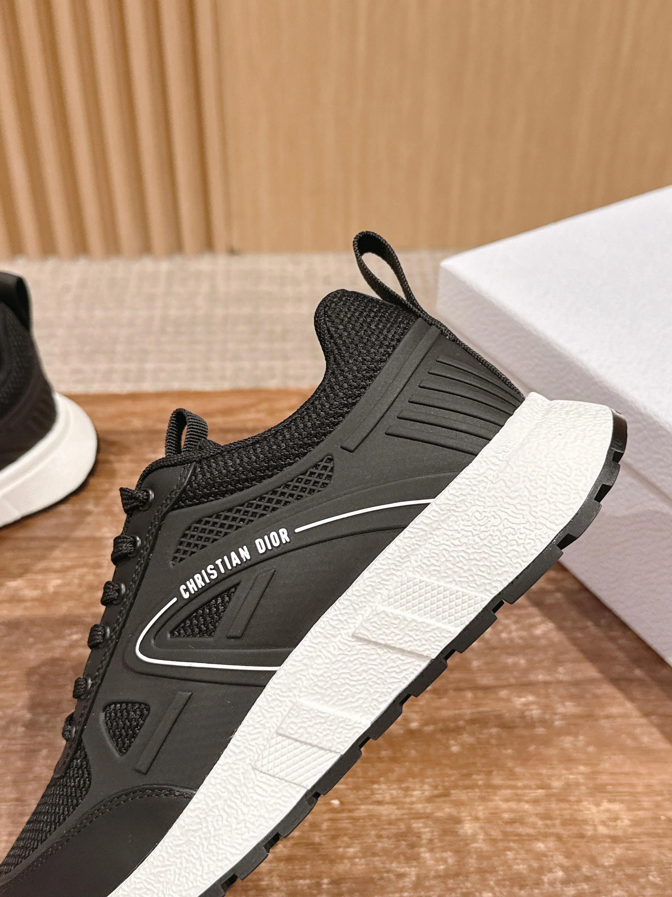 CD 25fw sneaker